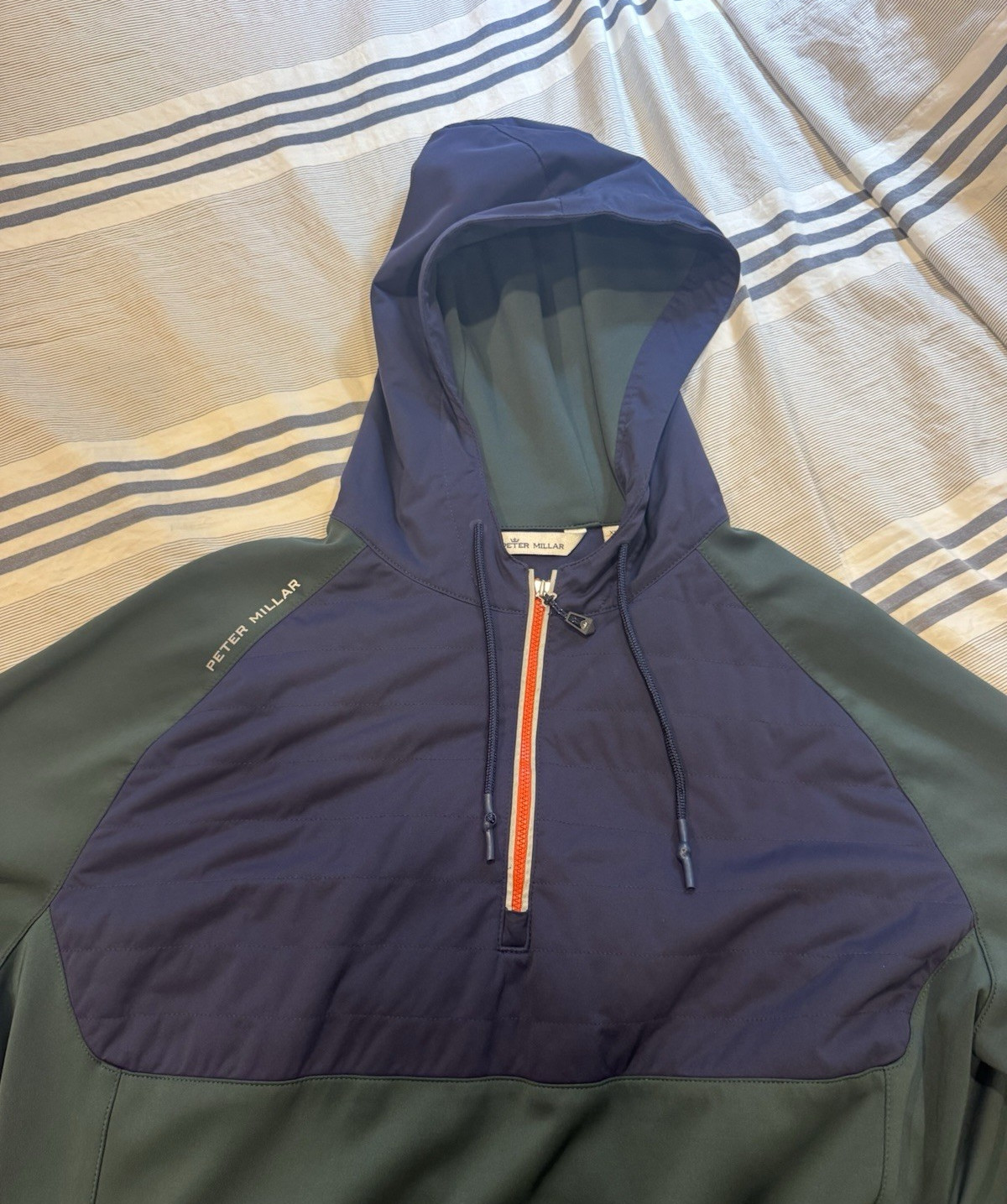 Peter Millar hyperlight Men’s XL Blue/Green 1/2 Zip Hooded Hoodie