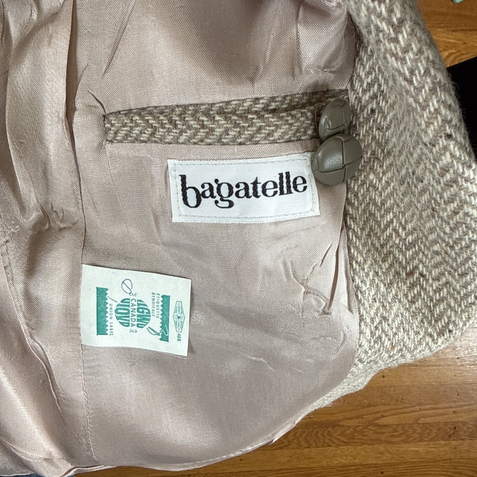 bagatelle blazer Elbow Patches TWEED Tan Brown & Gray 100% Wool 1970’s Preppy