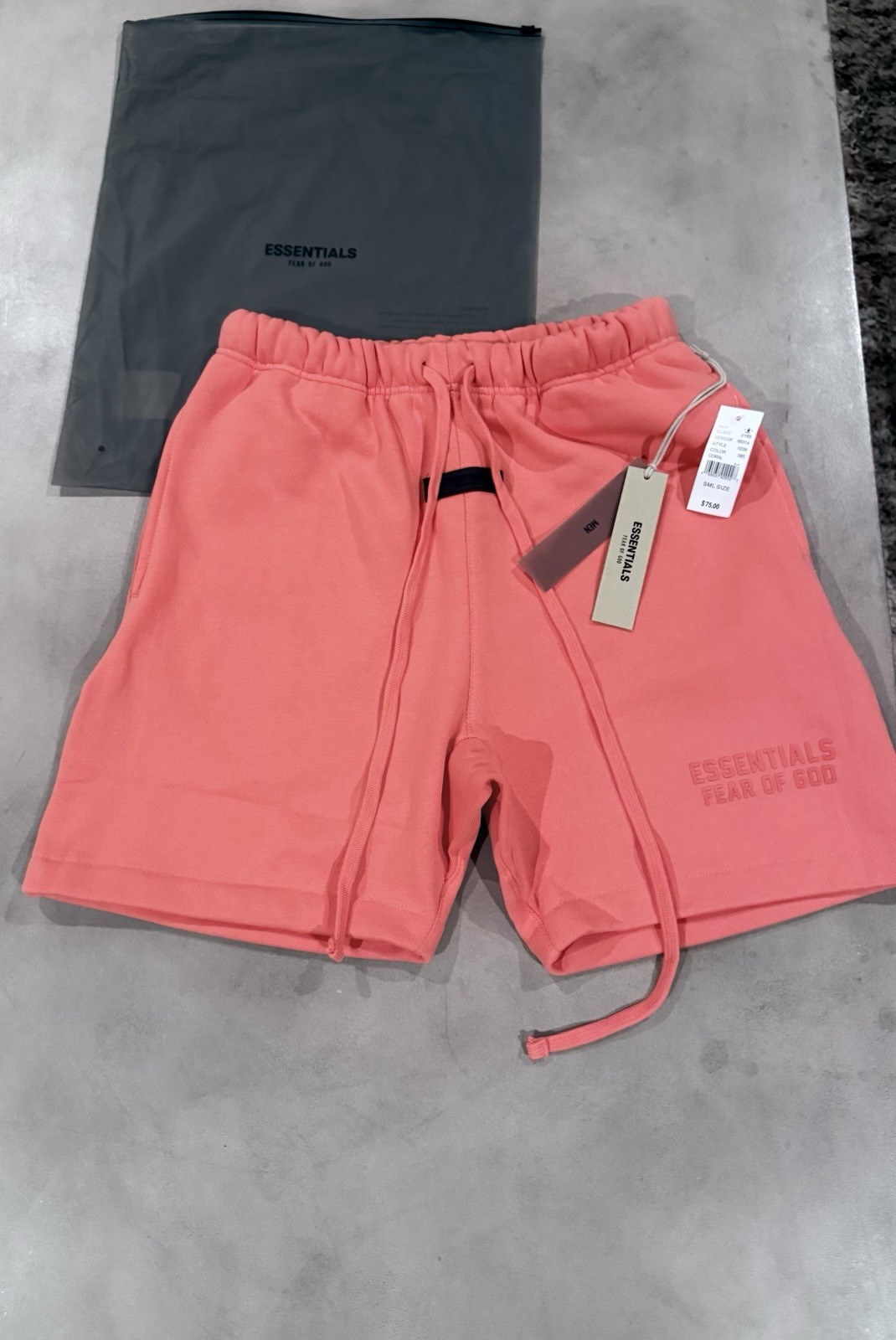 Essentials Men’s Coral Shorts Small New with Tags Free Shipping