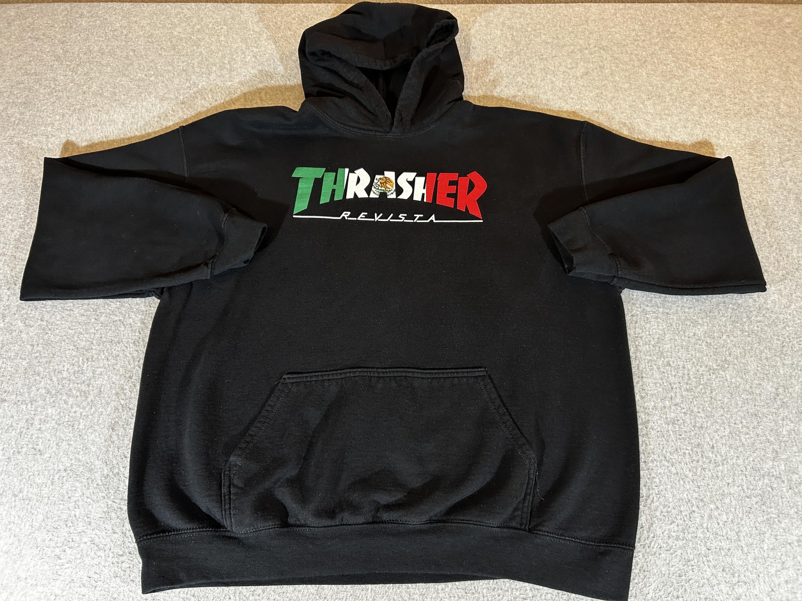 Thrasher Hoodie Mens XL Black Pullover Fleece Sweatshirt Mexico Revista Skater