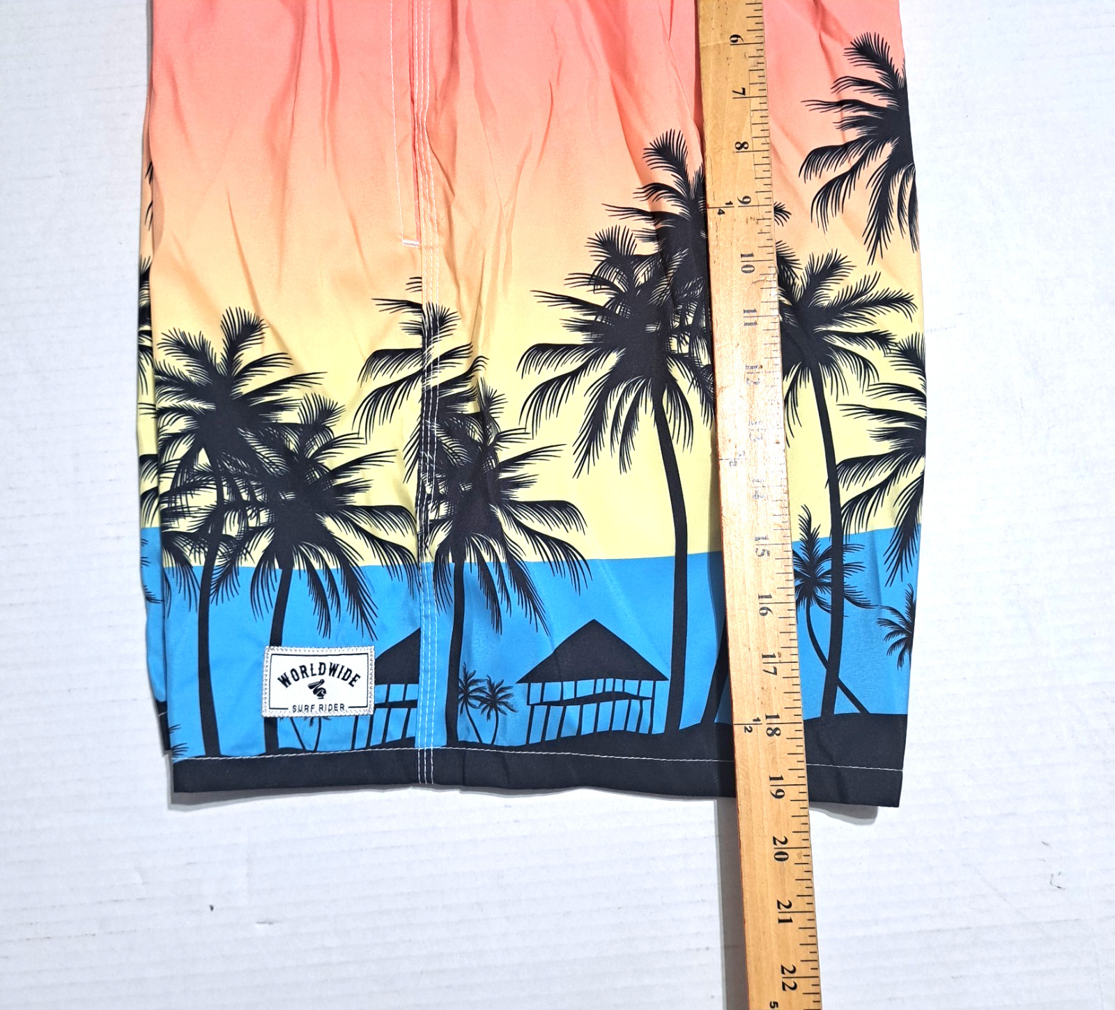 Worldwide Surf Rider Men’s Beach Short Size L Mesh Hawaiian Classic Palm Print