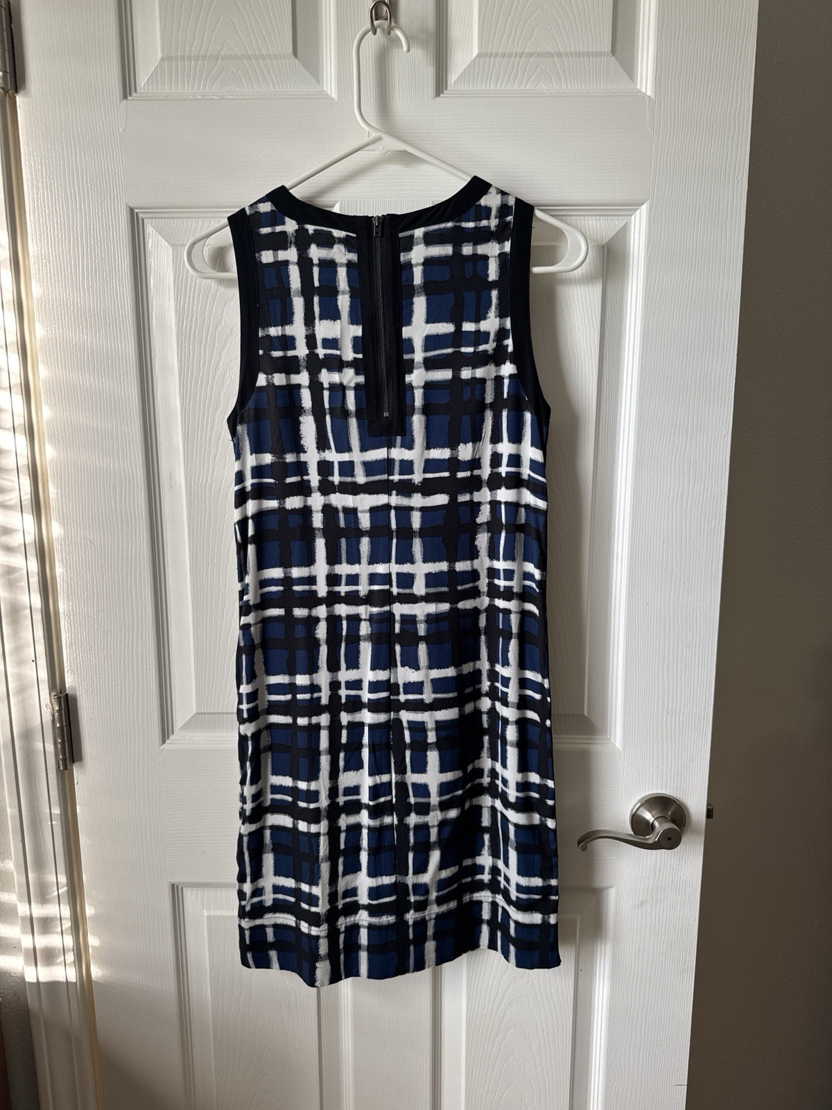 Banana Republic Blue Black White Abstract Plaid Sheath Dress Side Zippers Size 2