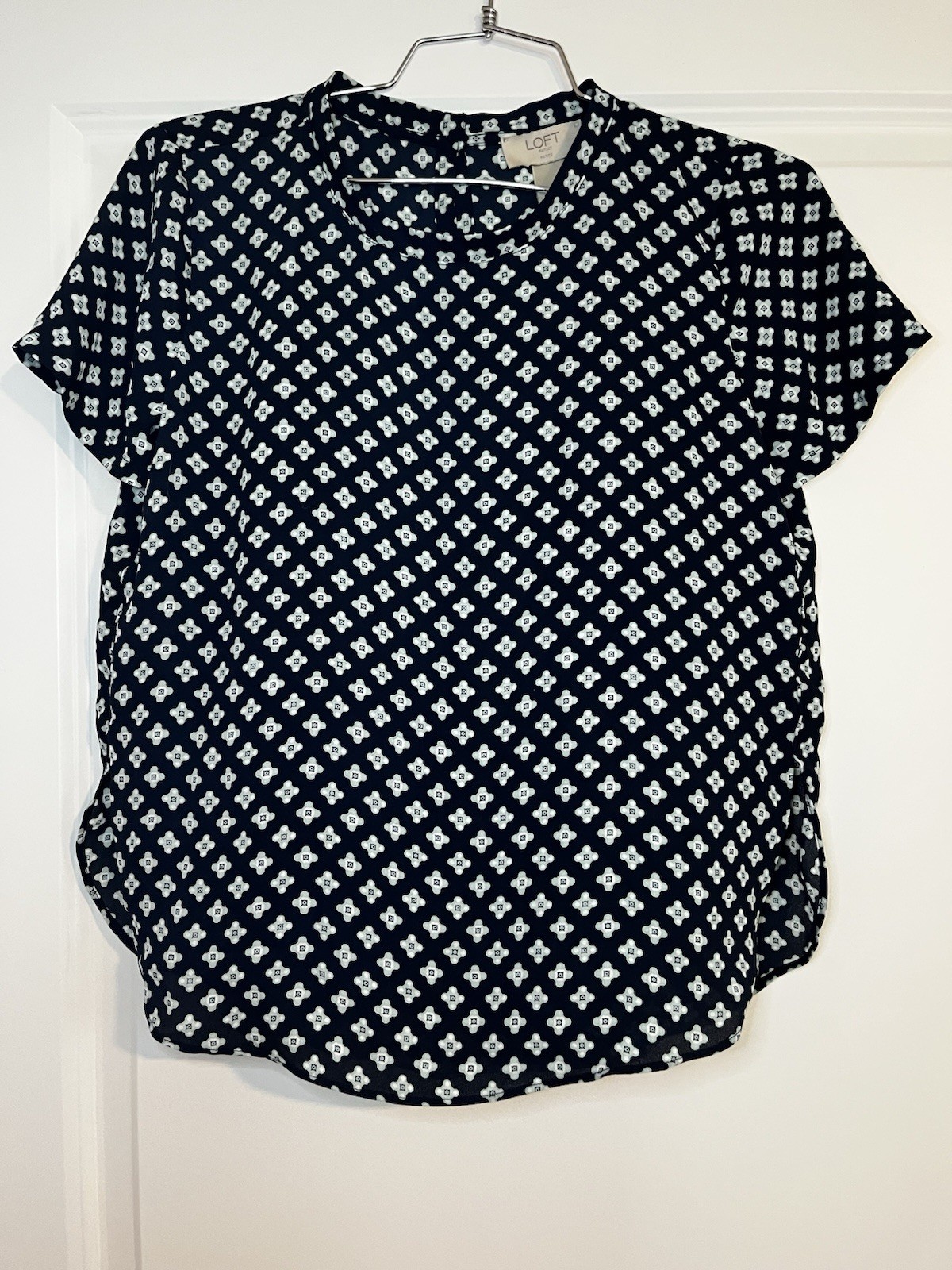 Loft Womens Blouse Size XS PETITE Navy Blue/ Teal Green Geometric Pattern
