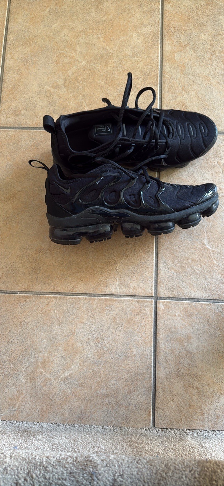 Lightly Used ￼