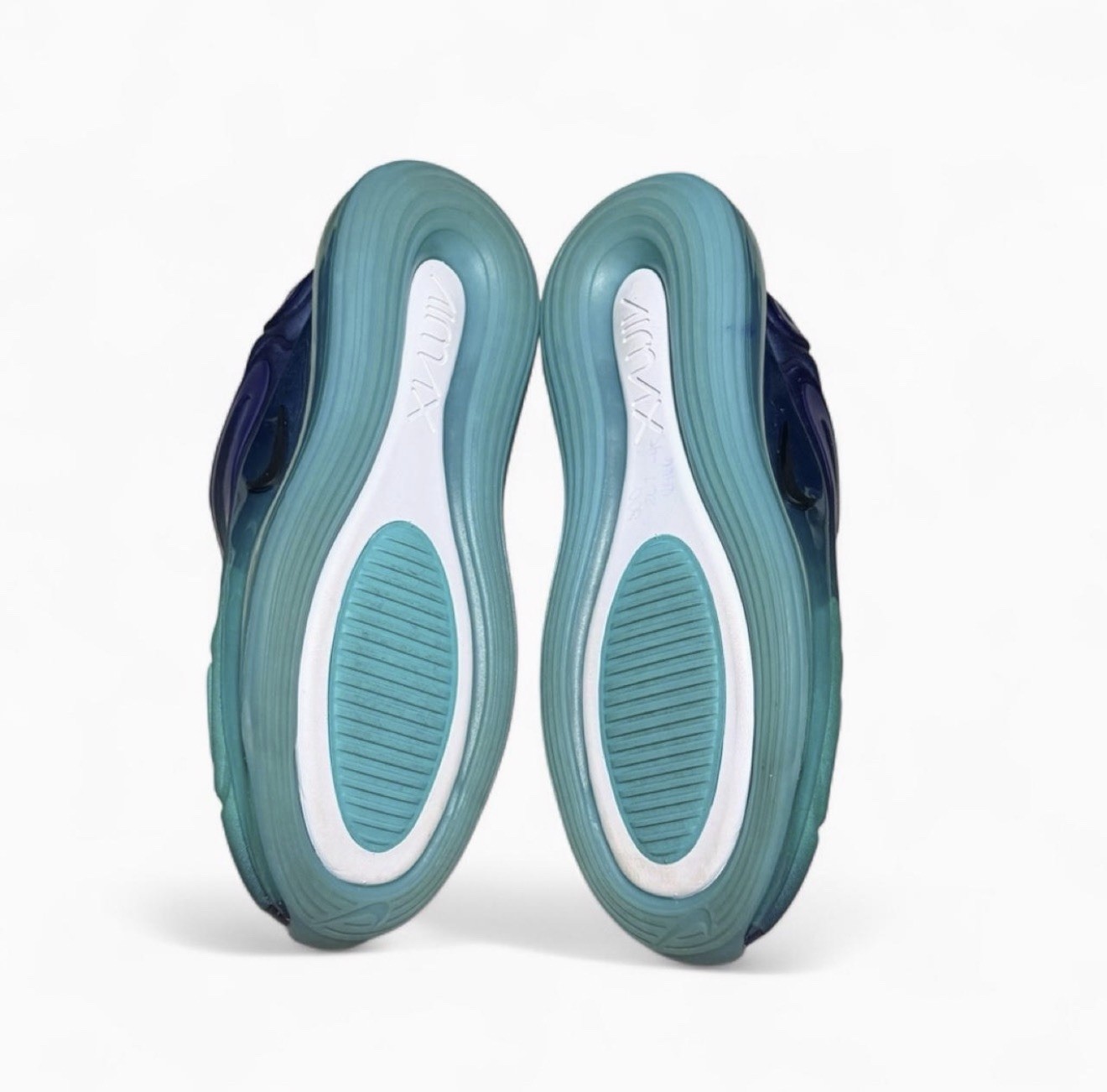 Nike Air Max 720 Sea Forest Deep Royal Blue Women’s Size 7.5 AR9293-400