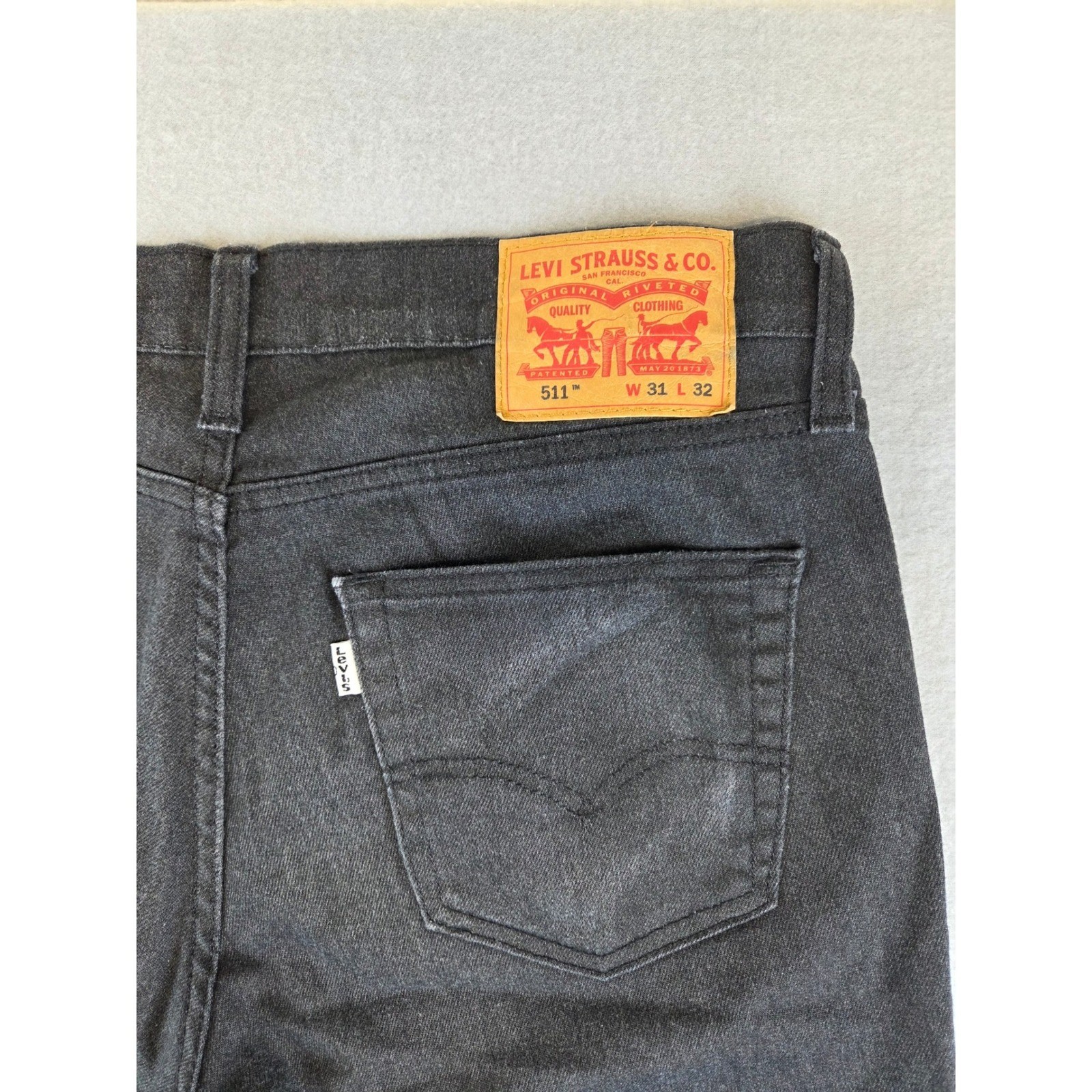 Levis 511 Slim Fit Mens 31×32 Dark Gray Charcoal Comfort Stretch Denim Pants