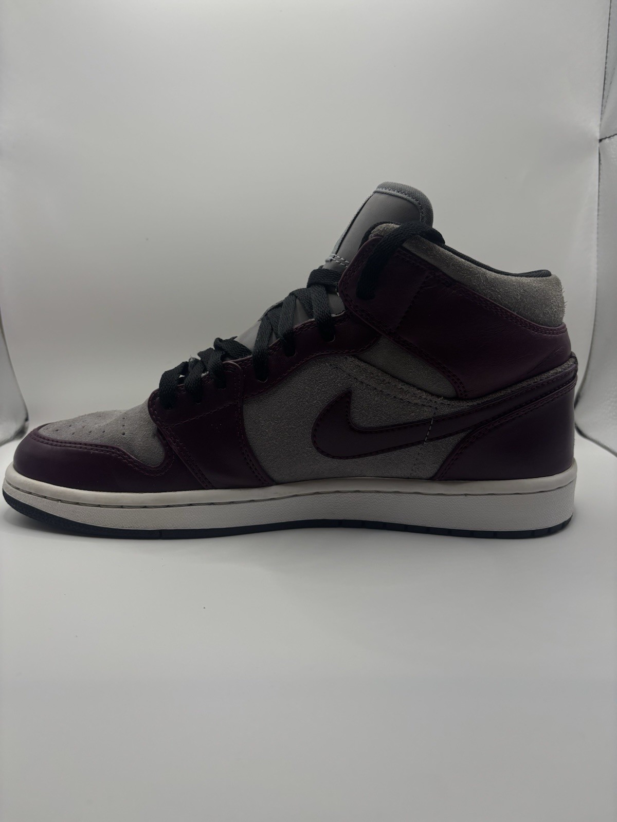 Air Jordan 1 Phat Bordeaux, Men’s Size 9.5, 364770-605