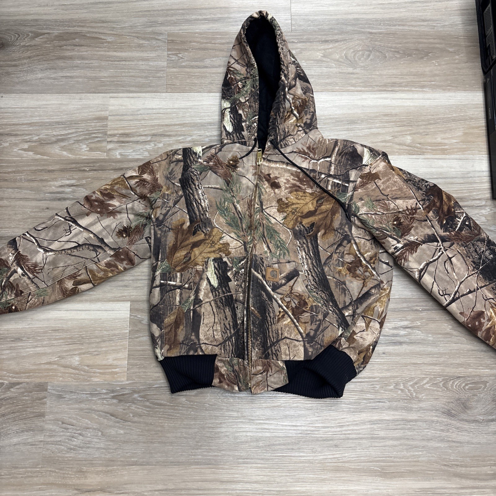 Vintage Carhartt J221 CAP Realtree Camo Jacket Full Zip workwear Size S USA Made