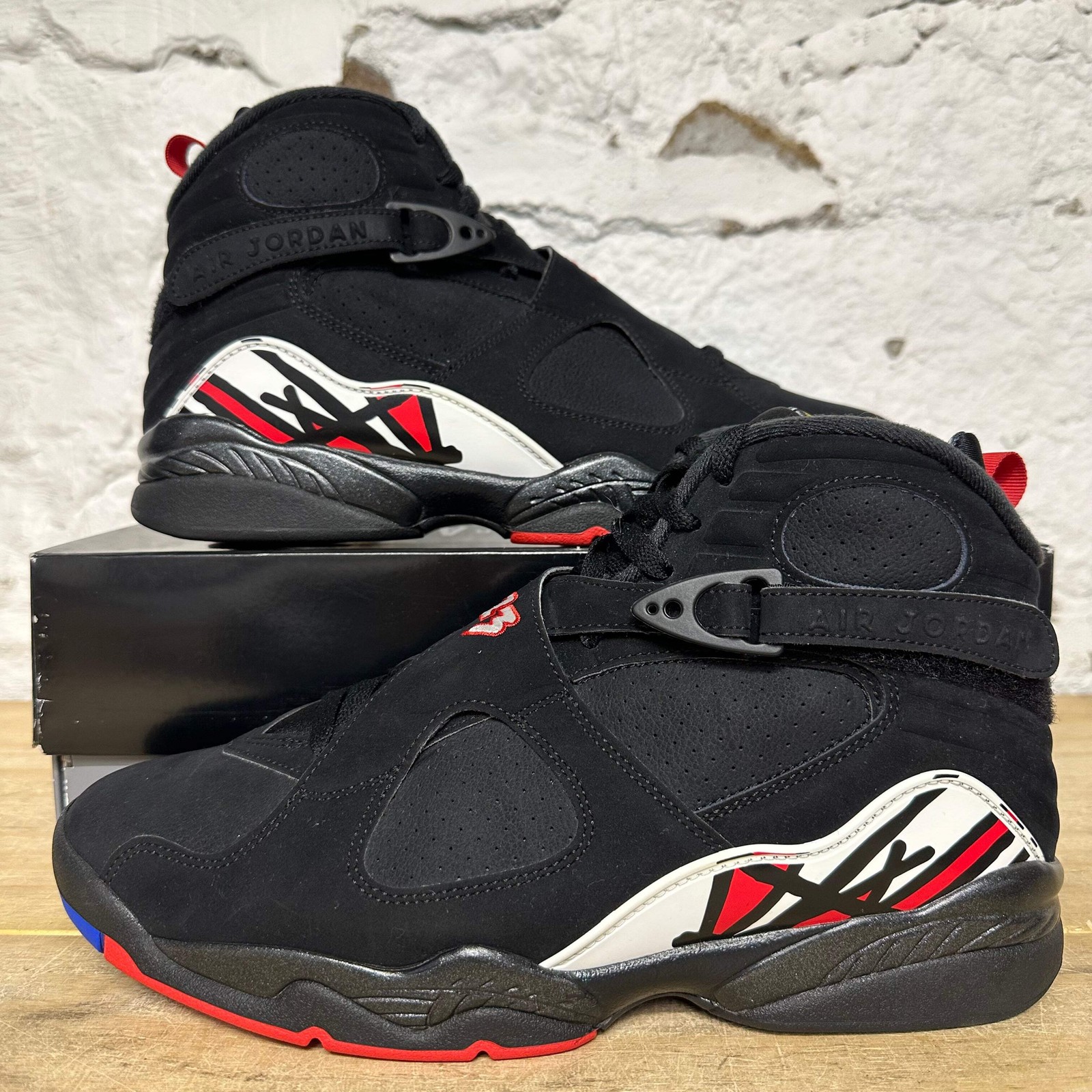 Air Jordan 8 Retro Playoffs (2023) Men’s Size 11.5 Pre-owned Sneakers 305381-062