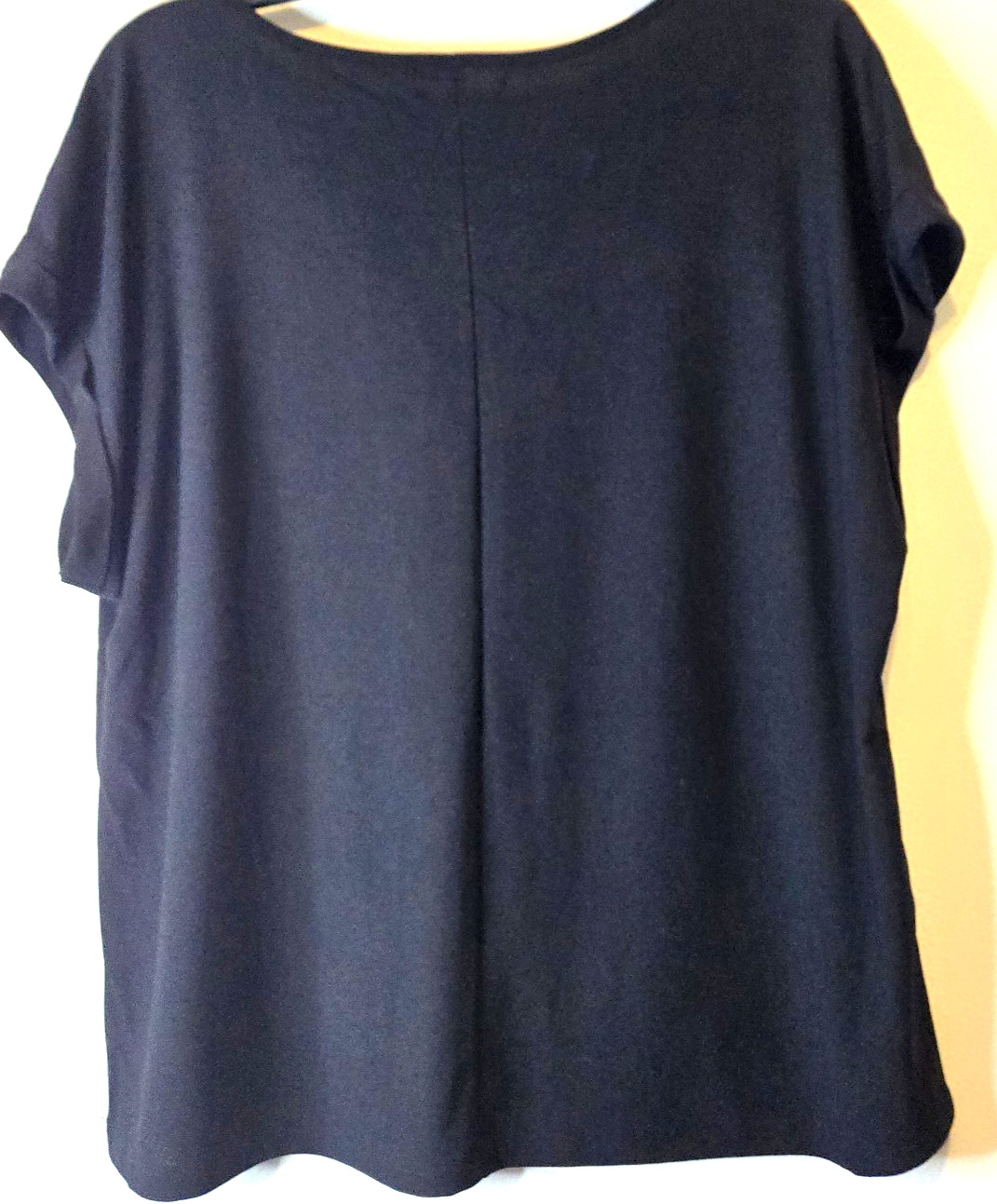 Women’s Top Black SS Blouse 1/4 Zip Top Sz L/XL Faux Pockets w Bedazzled Buttons