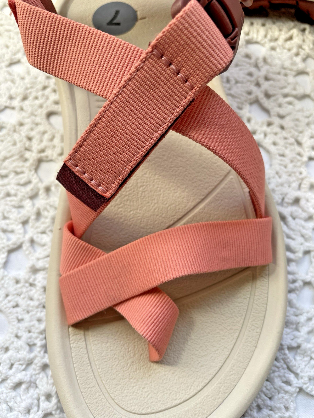 Teva Hurricane Terra Dactyl Coral Women’s Hiking Sandal Size 7