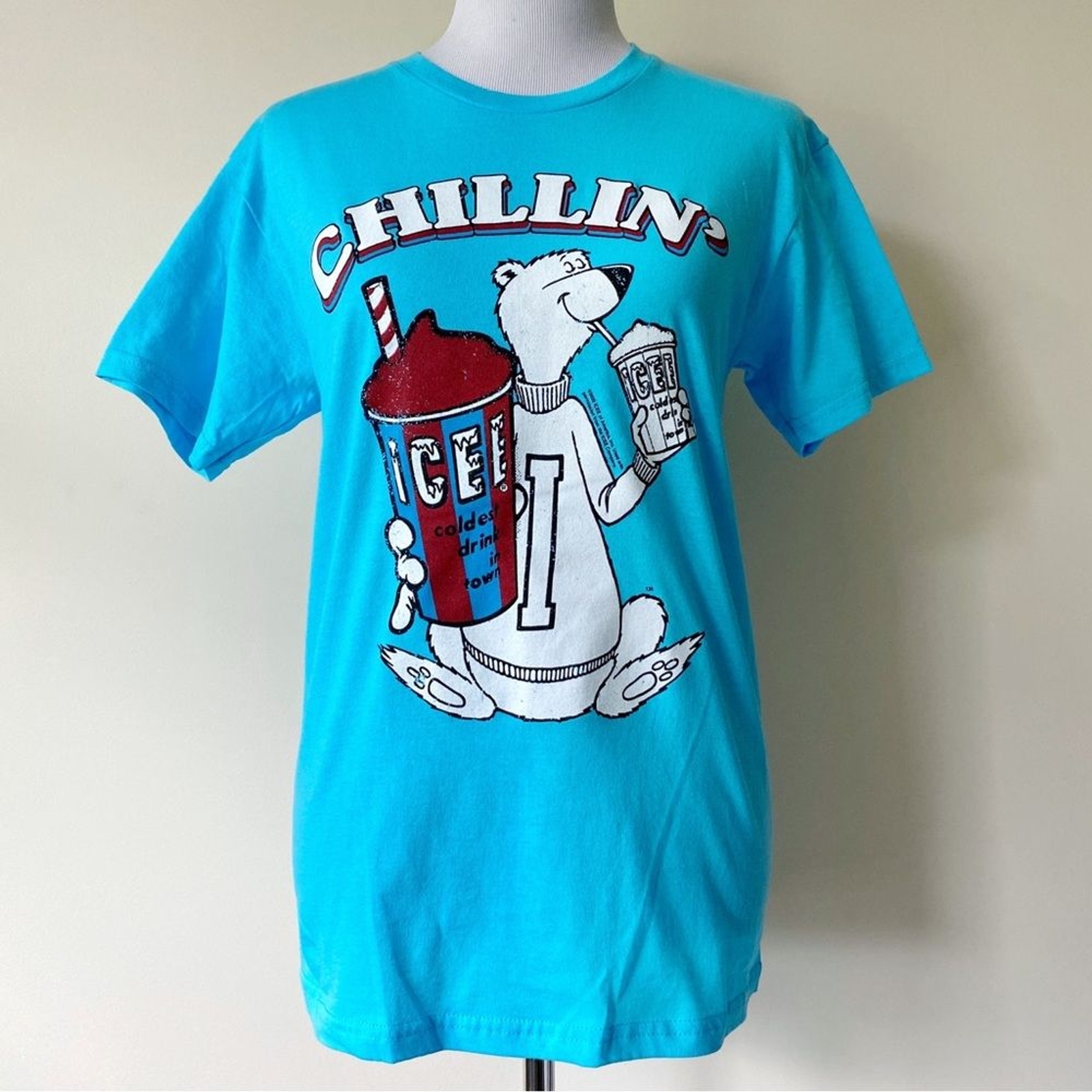 Icee Slushy T-Shirt Mens Small Savvy Shirt Polar Bear Mascot Chillin Blue New