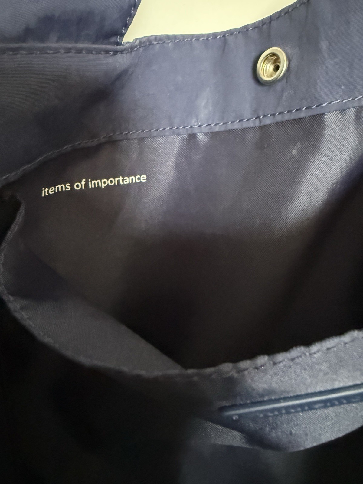 Lululemon Side Cinch Shopper Bag 18L in NAVY Water Repellent Athleisure Sports