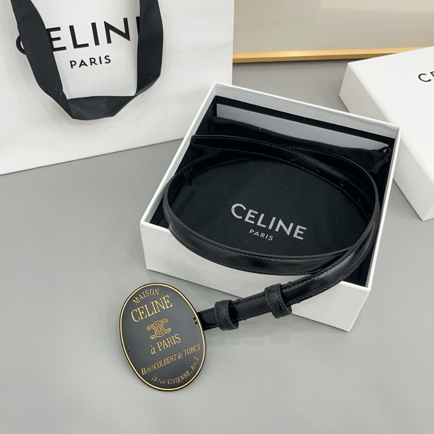 Women’s Celin*e 1.3cm/0.51in Black Leather Belt Black retro oval badge buckle