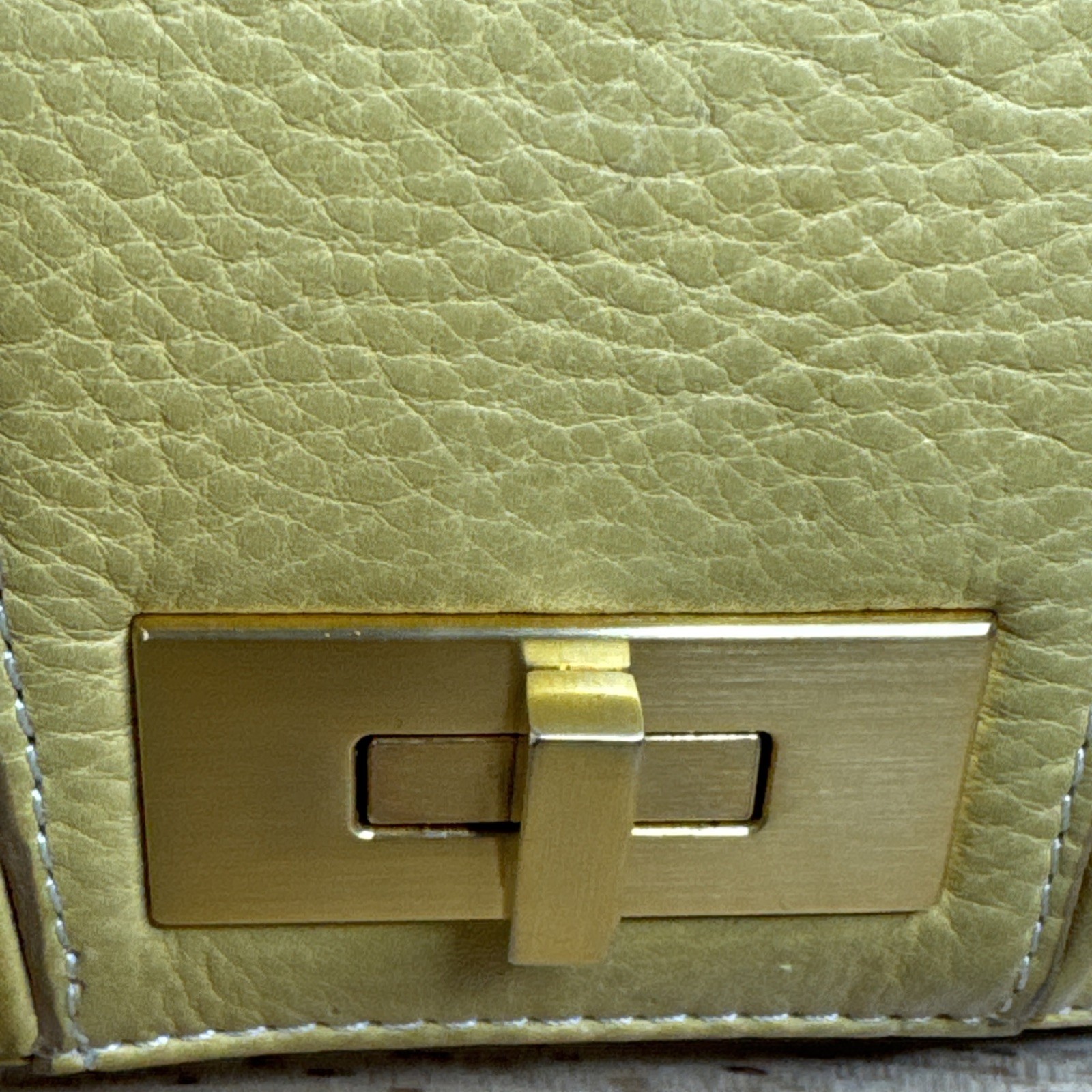 Liz Claiborne Geniune Yellow Leather Y2K Baggett Style Shoulder Handbag