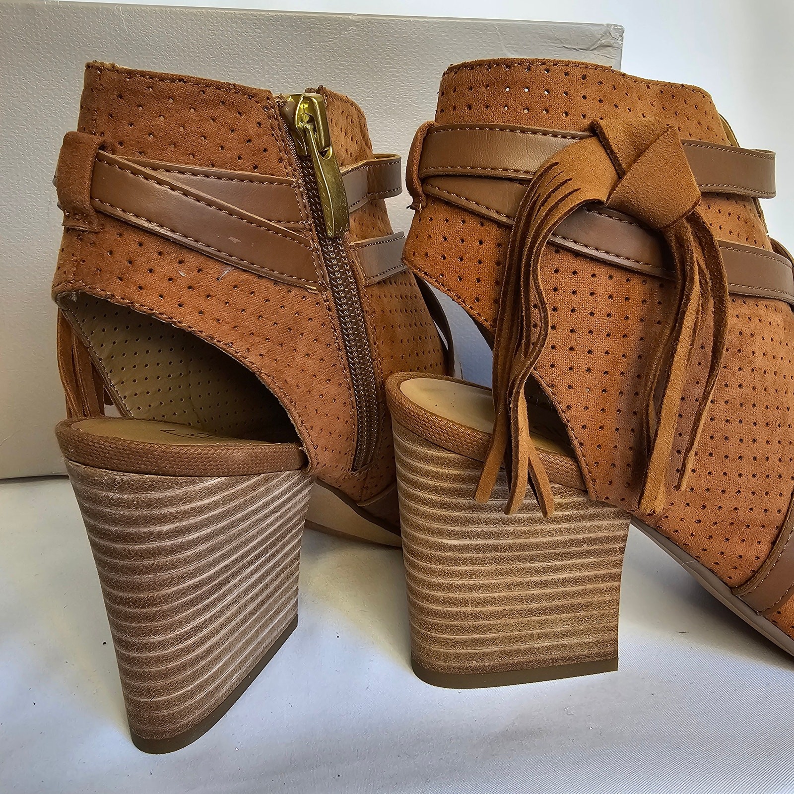 NIB 7 Peep-Toe Cognac Suede Block Ankle Boots Franco Sarto