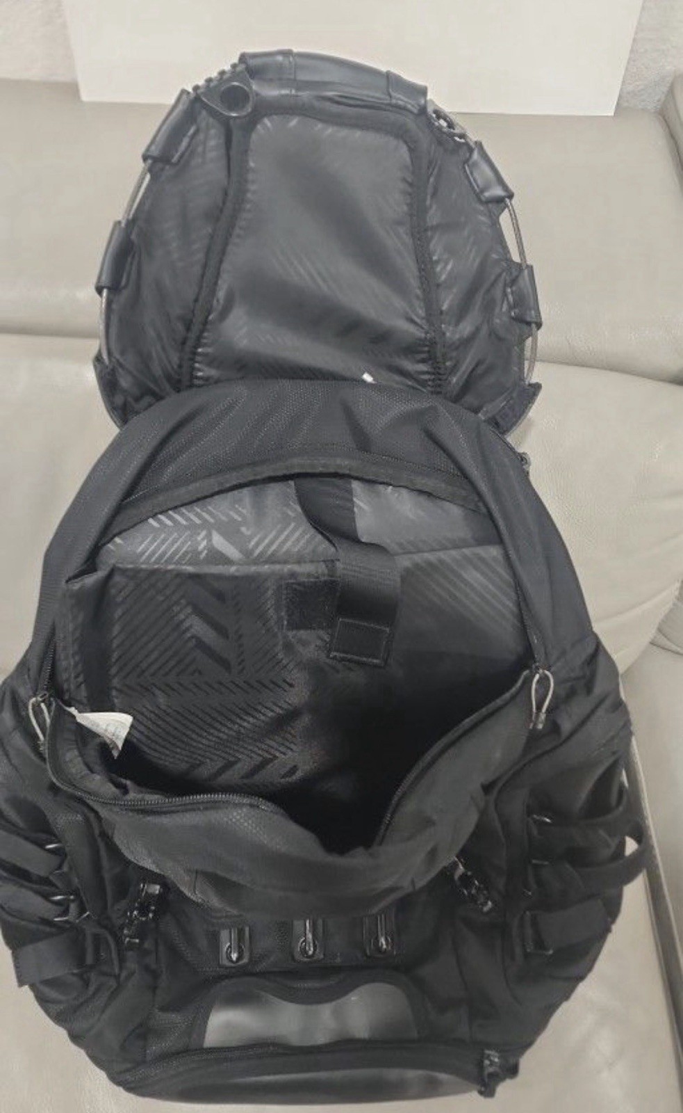 Kitchen Sink Oakley Tactical Backpack All Black Adjustable MPN 20_S1242