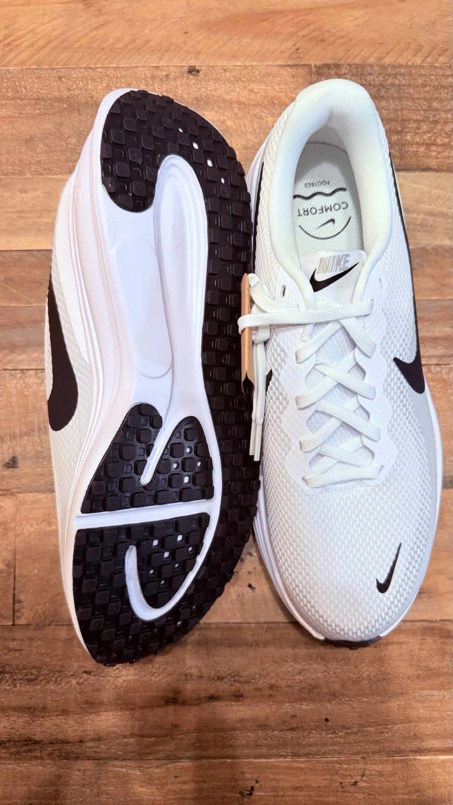 Size 8 – Nike Revolution 8 White Pure Platinum Black