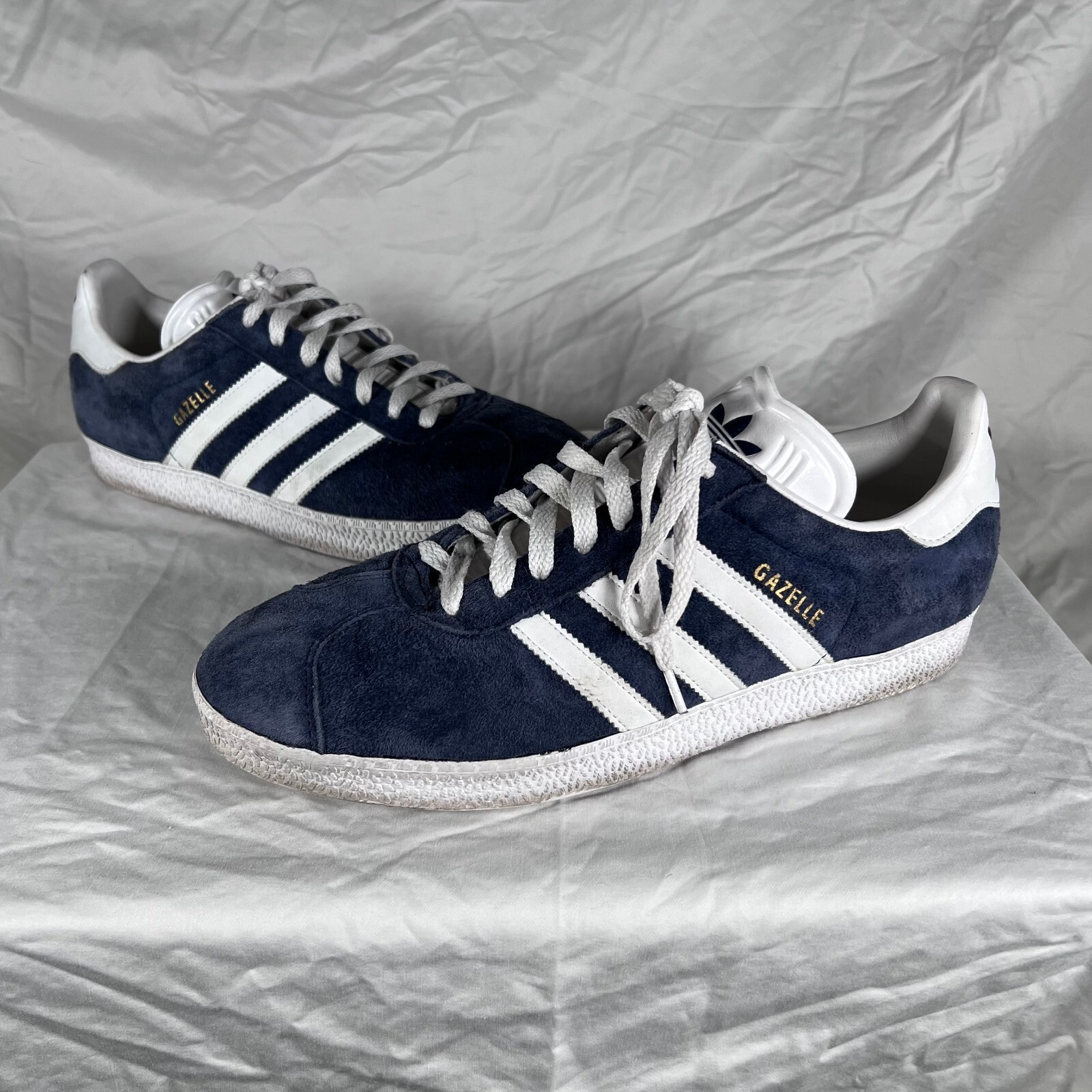 Adidas Gazelle OG 034581 Men’s 10.5 Navy Blue Suede White Retro Sneaker