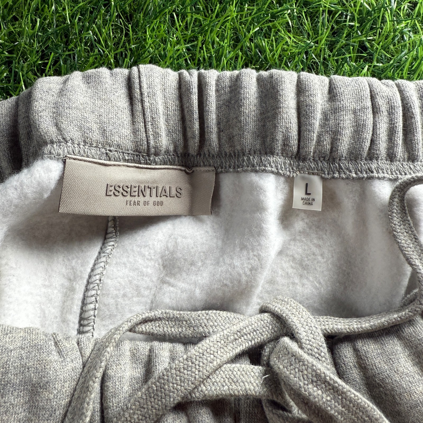 Fear of God Essentials Sweatpants Relaxed SS22 Dark Oatmeal Gray – (XS-XL)