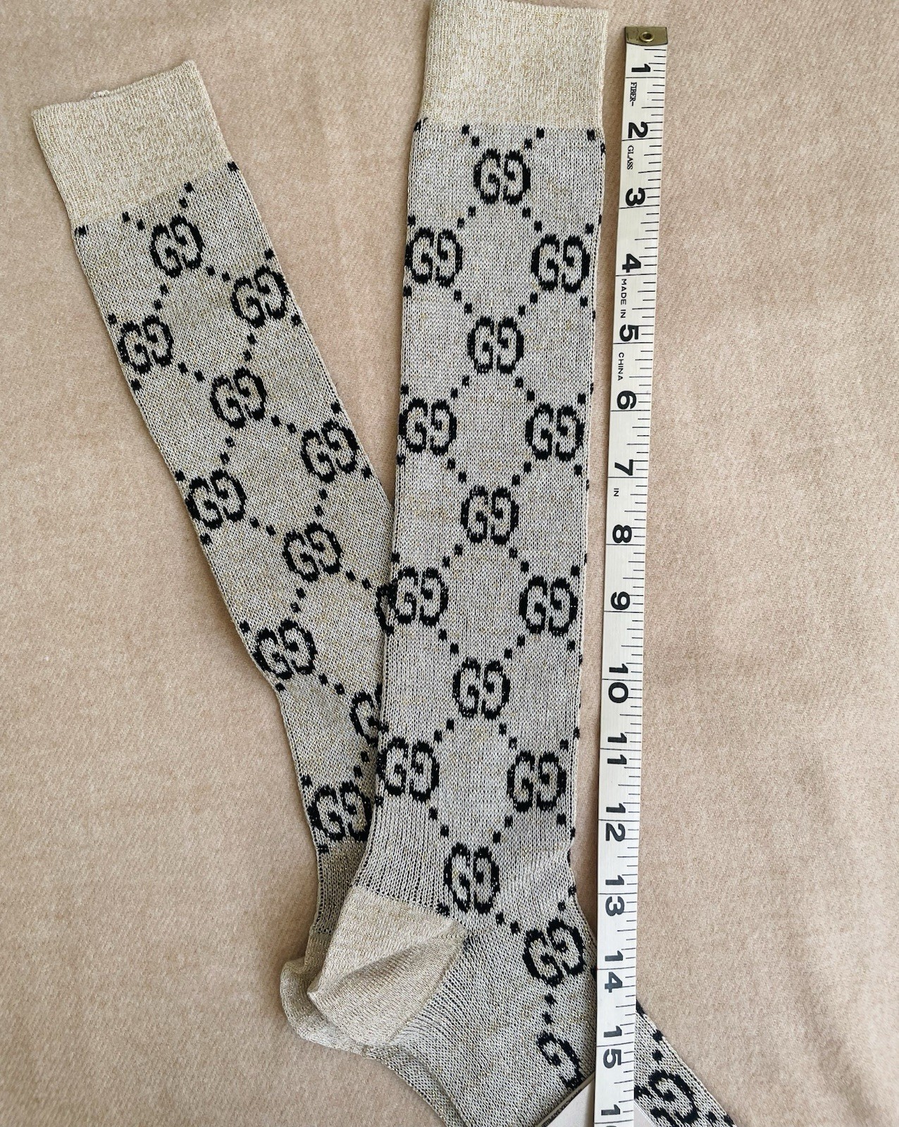 Brand new Gucci GG Logo Glittery Socks Beige Women’s Size M 9 (20-22cm)