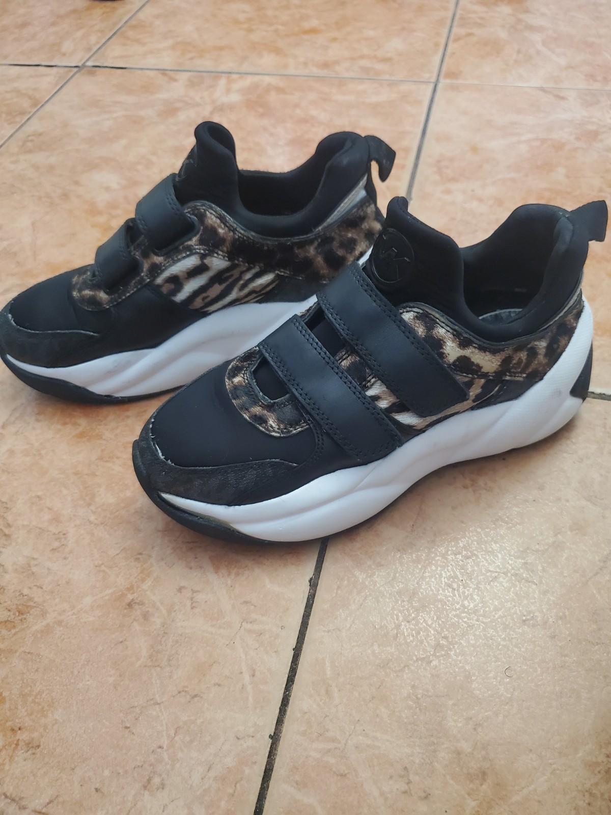MICHAEL Michael Kors Black Animal Print Hook & Loop Low Top Sneakers