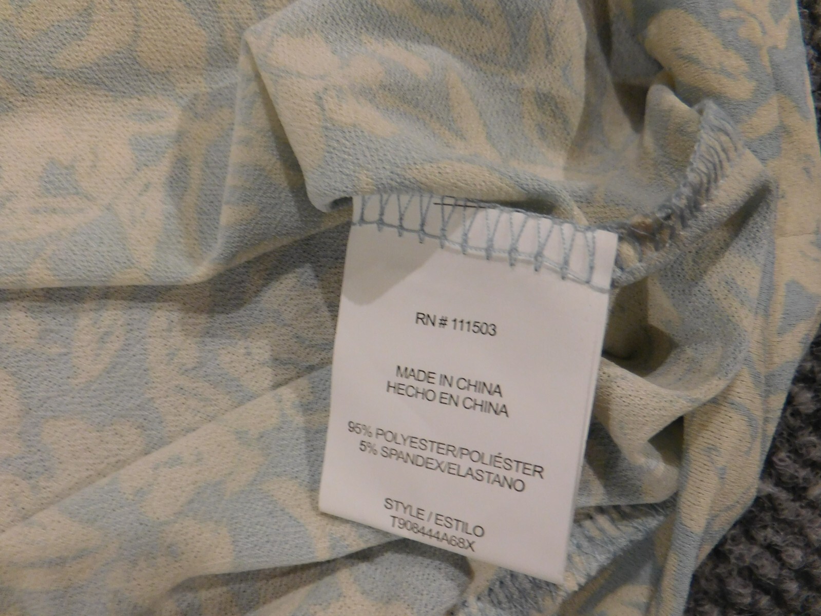 A.U.W. Womens Blouse 3X Plus Blue floral pullover top