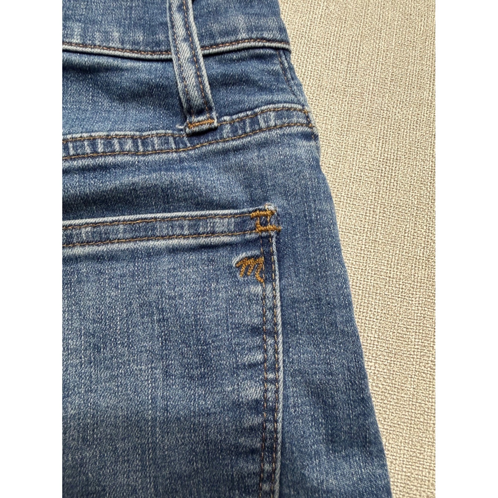 Madewell High-Rise Denim Shorts Size 26 Blue Button Fly Raw Hem Frayed Med Wash