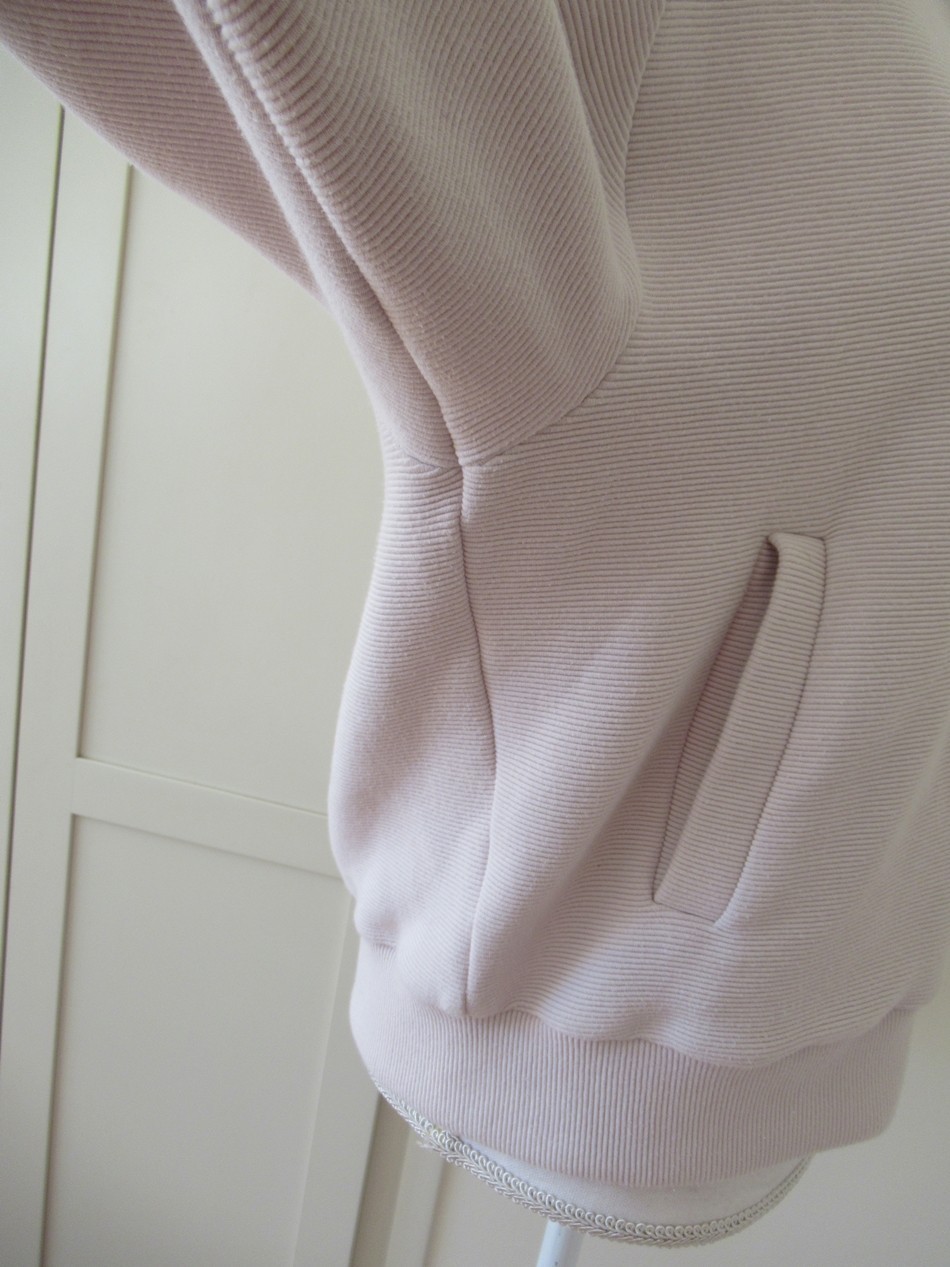 Varley Bloomwood Ribbed Mock Neck Zip Up Jacket in OaK Milk Size S