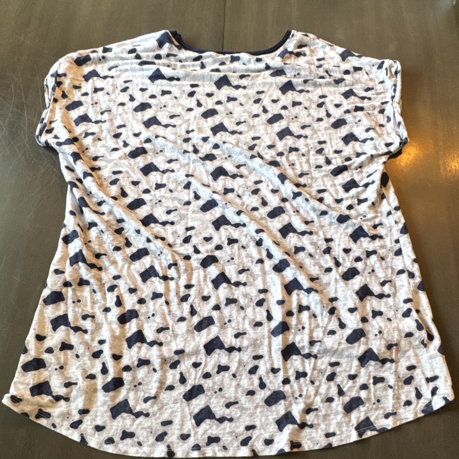 LYSSE New York Womens L Regular Beige Navy Abstract Knit Round Neck Top Short