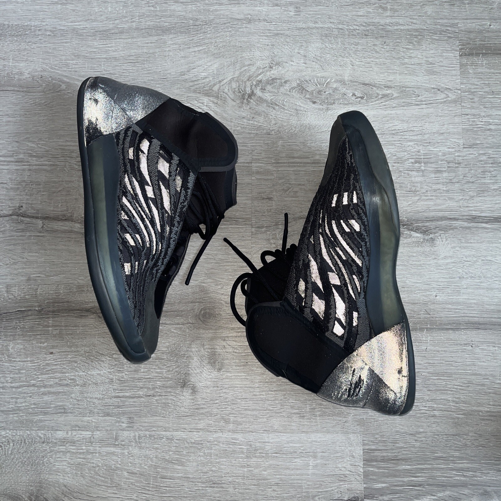 Size 13 – adidas Yeezy Quantum Onyx