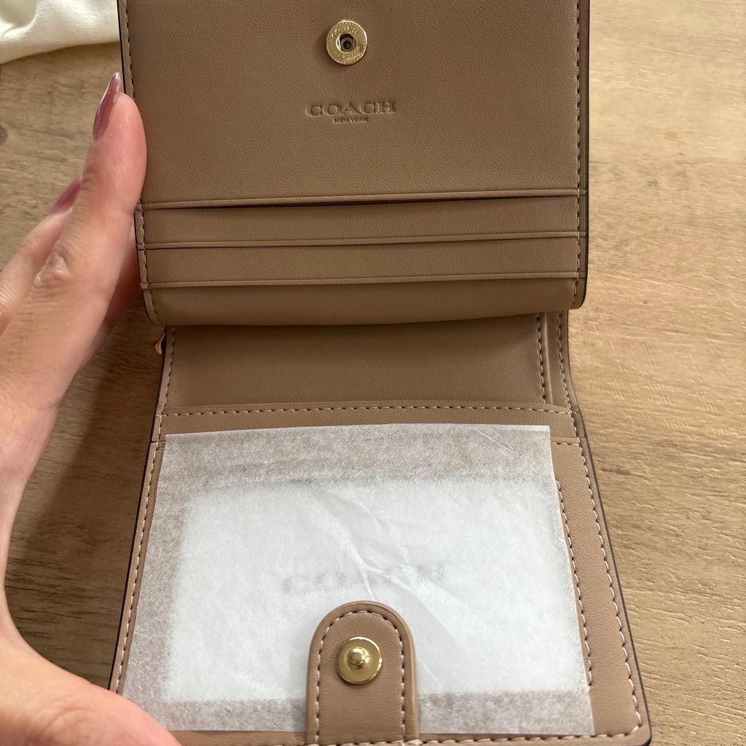 COACH Bi fold Wallet Beige Op Art