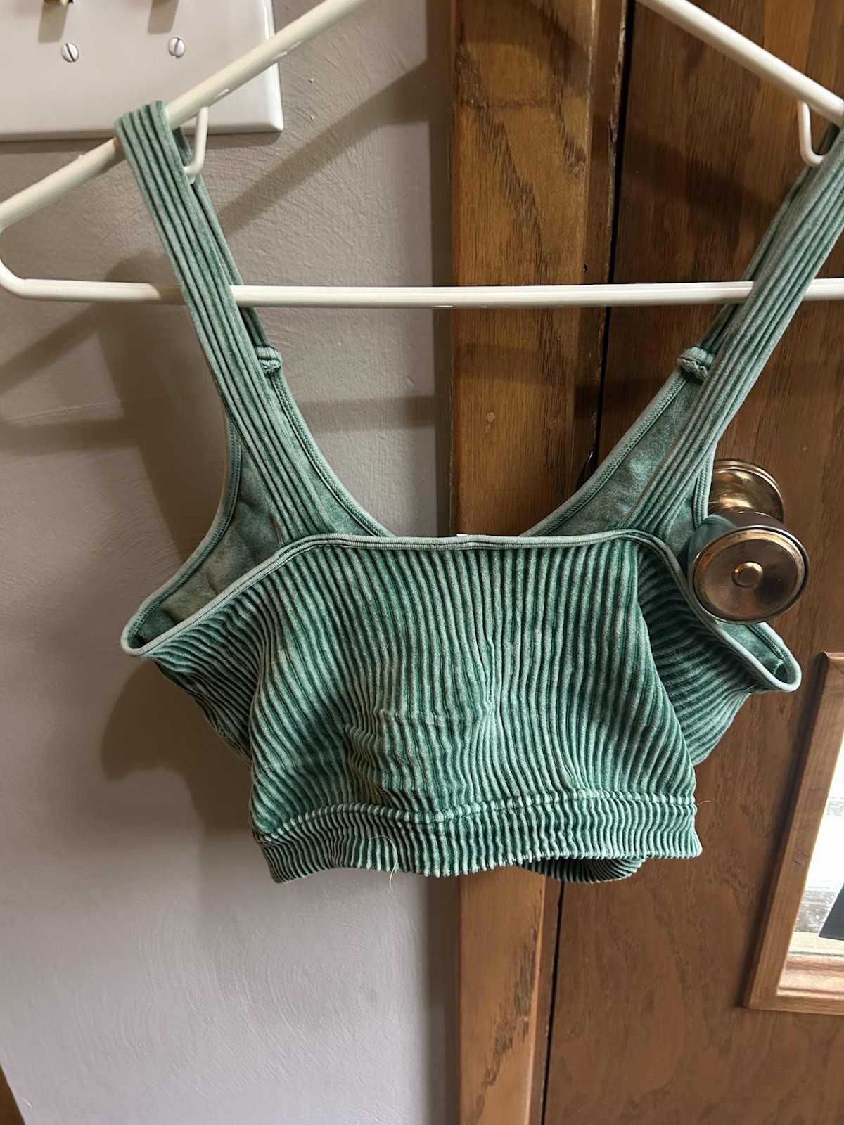Zenana Outfitters Mint Green Ribbed Padded Crop Tank – Size 12