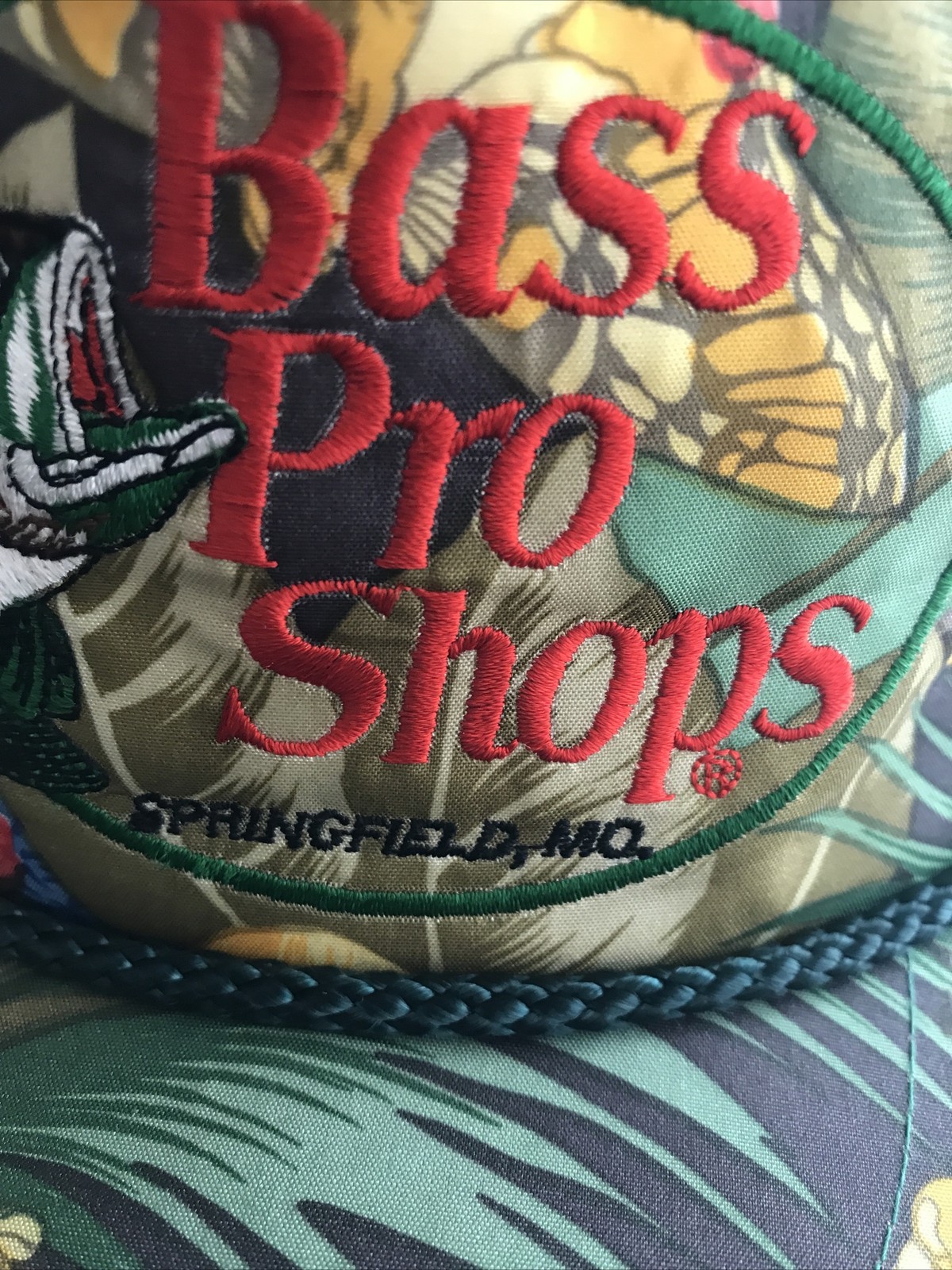 Vintage 80s 90s Bass Pro Shops Snapback Hat, Springfield, MO, Floral Print￼