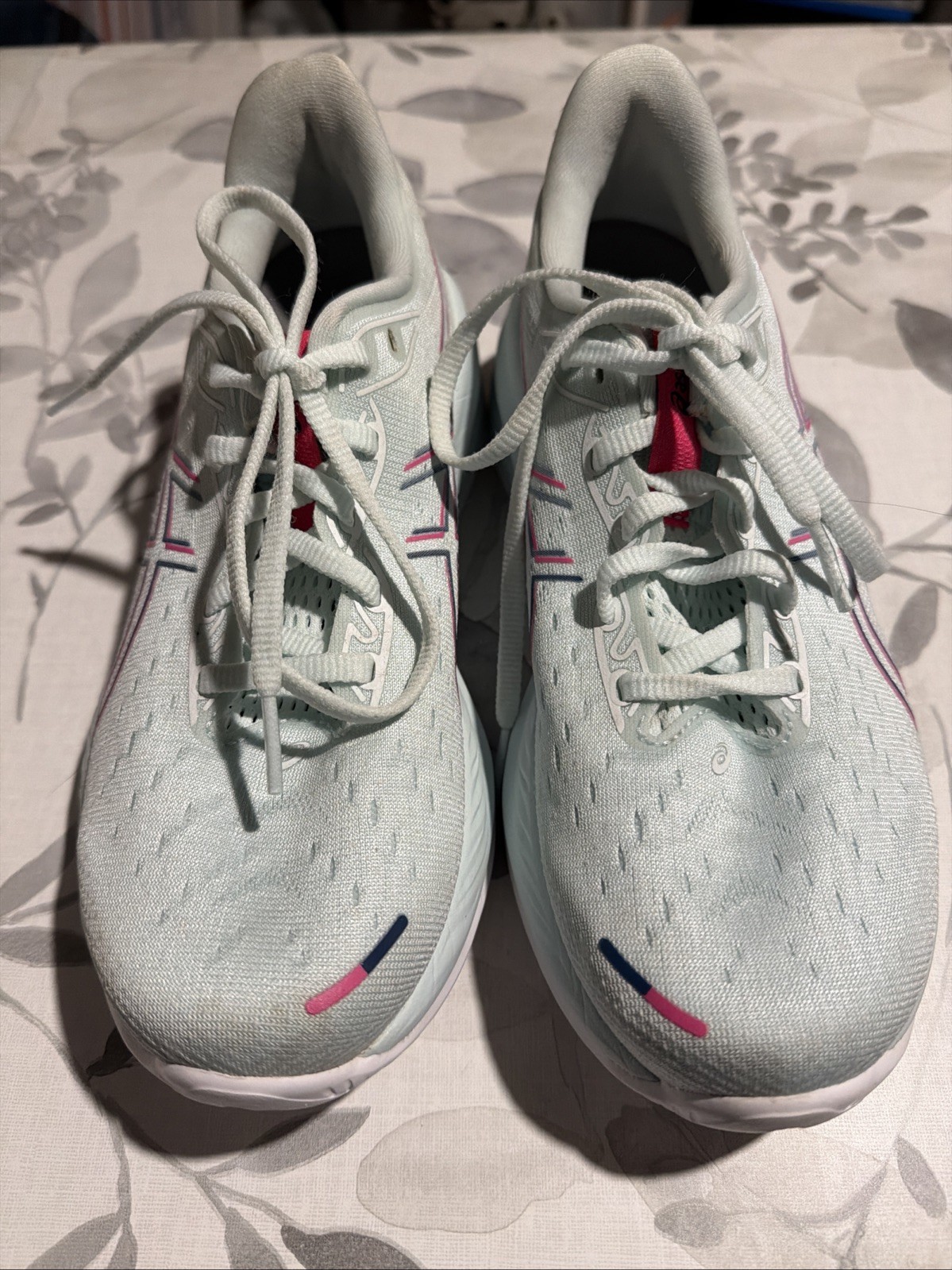 ASICS GEL-CUMULUS 26 – Size 8 Soothing Sea Blue – Never Worn Outdoors