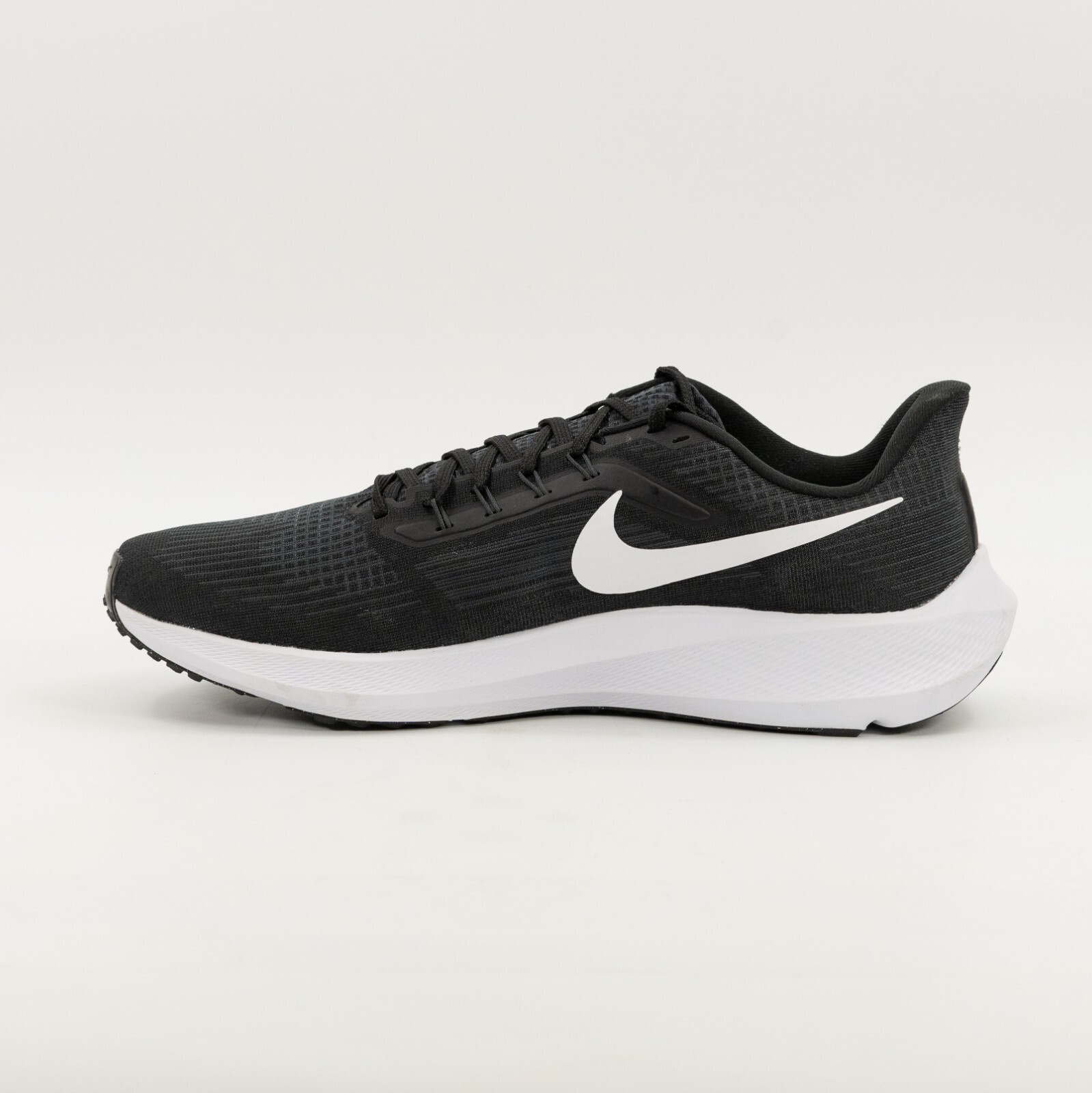 Nike Air Zoom Pegasus 39 ‘Black White’ DH4071-001 size 13 READ