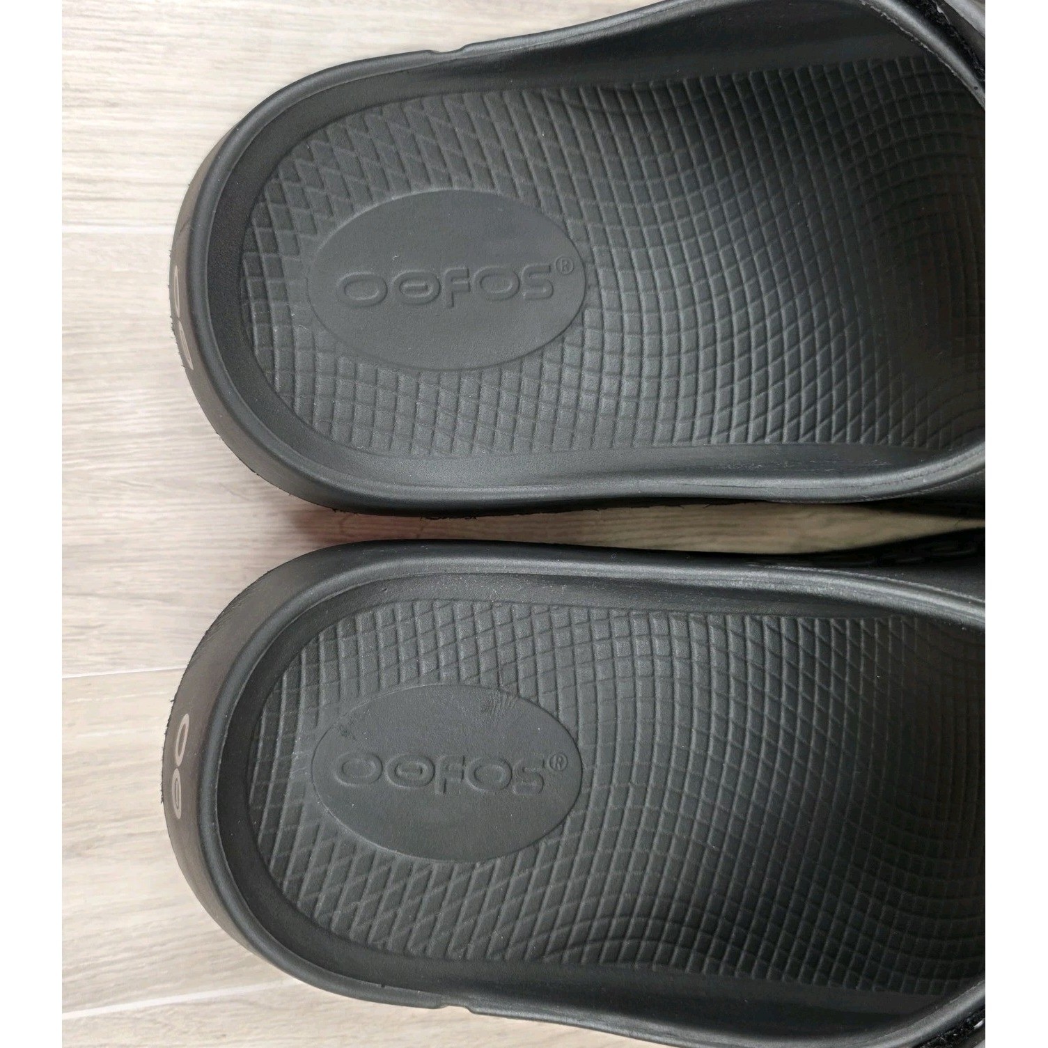 Oofos Ooahh Sport Flex Recovery Slip On Slides Women’s 8 Men’s 6 Black Sandals