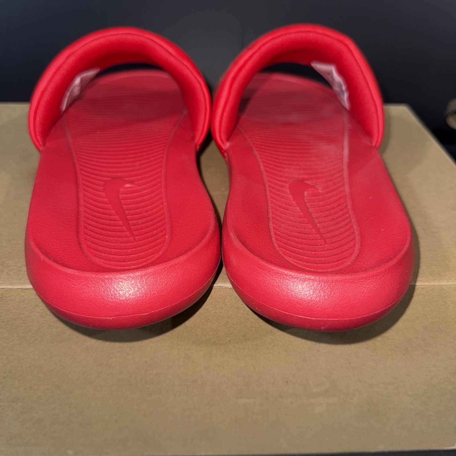 Nike Victori One Slides Red Black Comfort Sandals CN9675‑600 Mens Size 8
