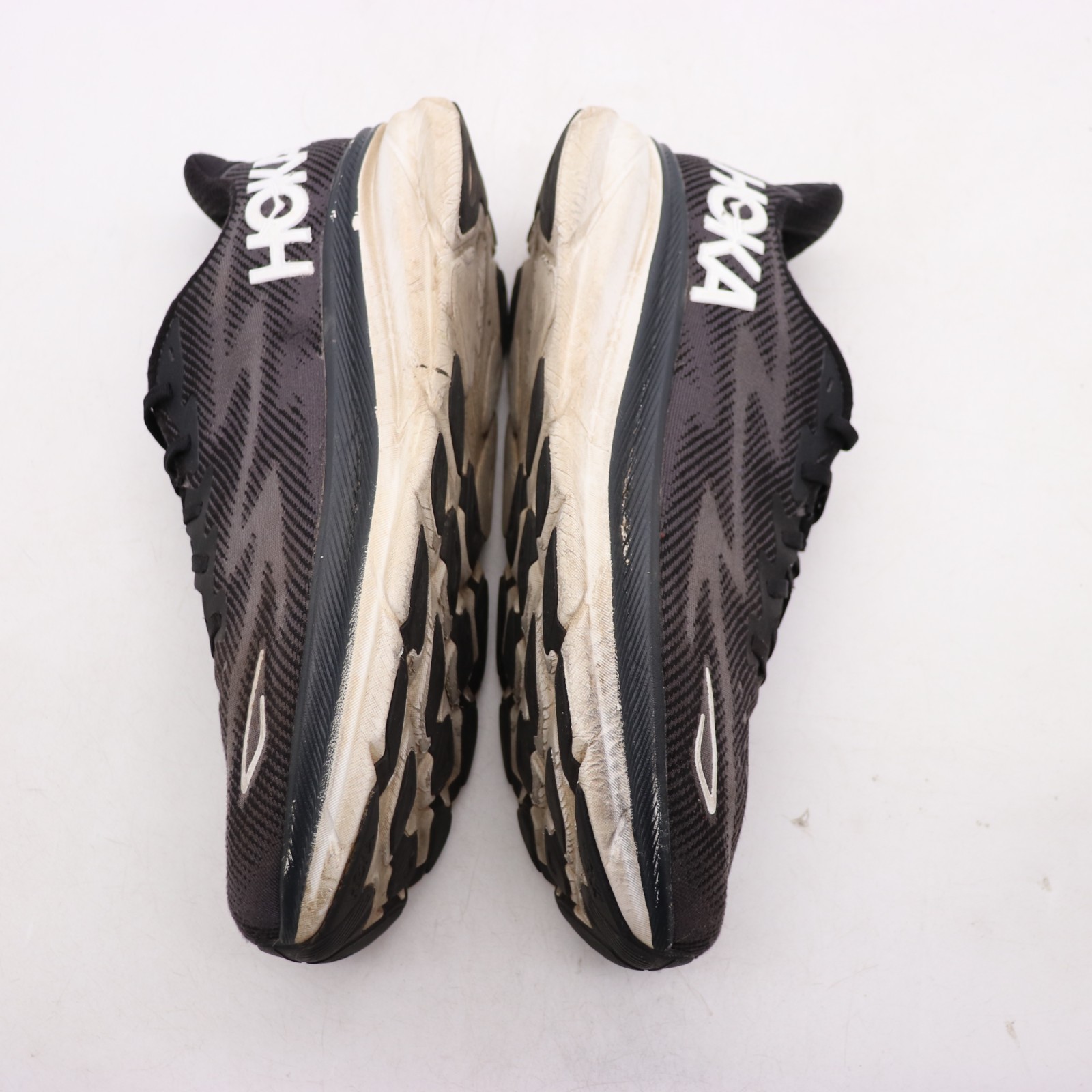 Hoka One One Clifton 9 Men’s Size 12.5 D Black Running Sneakers 1127895 BWHT
