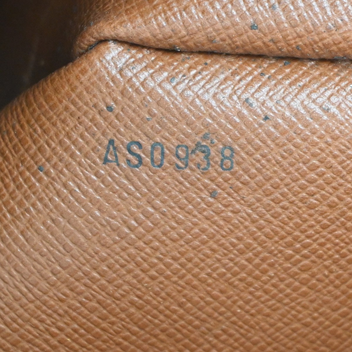 LOUIS VUITTON Boulogne 30 Shoulder Bag Monogram Leather Brown M51265 73PA220