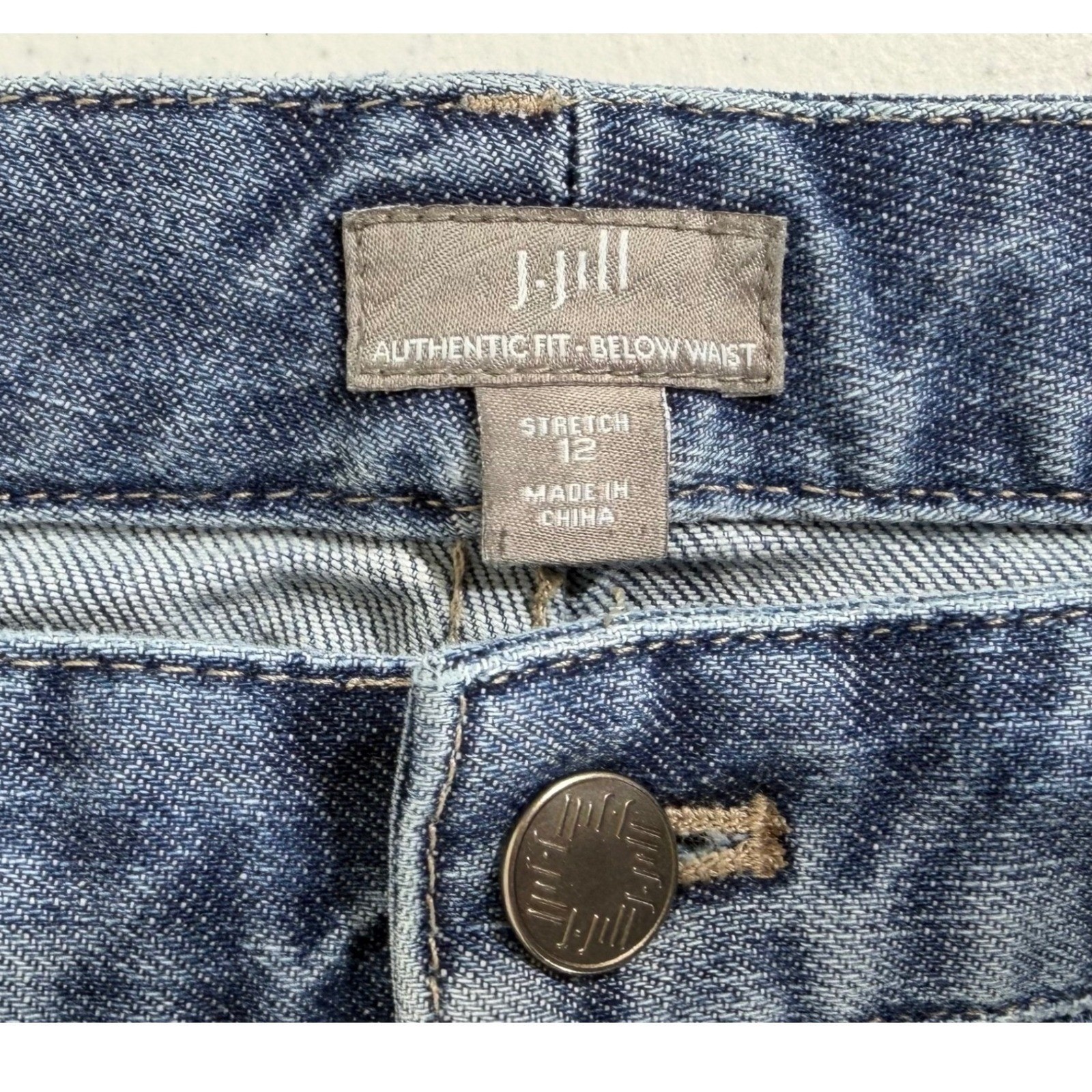 J Jill Authentic Fit Below Waist Straight Leg Jeans Size 12 (32×31.5) Mid Rise
