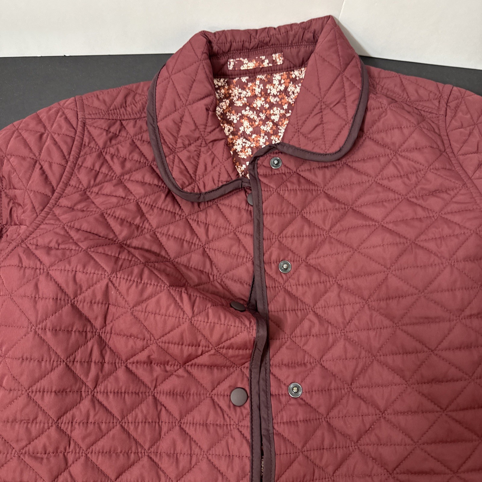 Lands’ End Reversible Quilted Barn Jacket Women’s X-Small 2-4 Burgundy Floral