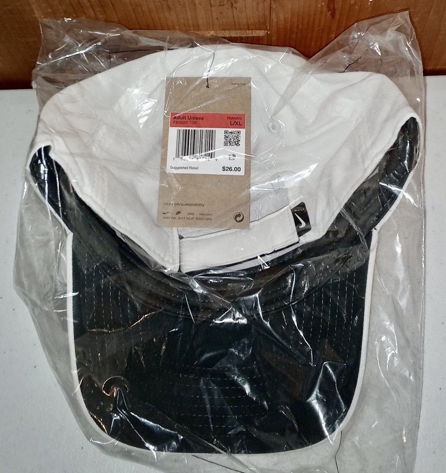NIKE Dri-FIT Club Structured Swoosh Cap Hat White/Black L/XL FB5625-100 NEW