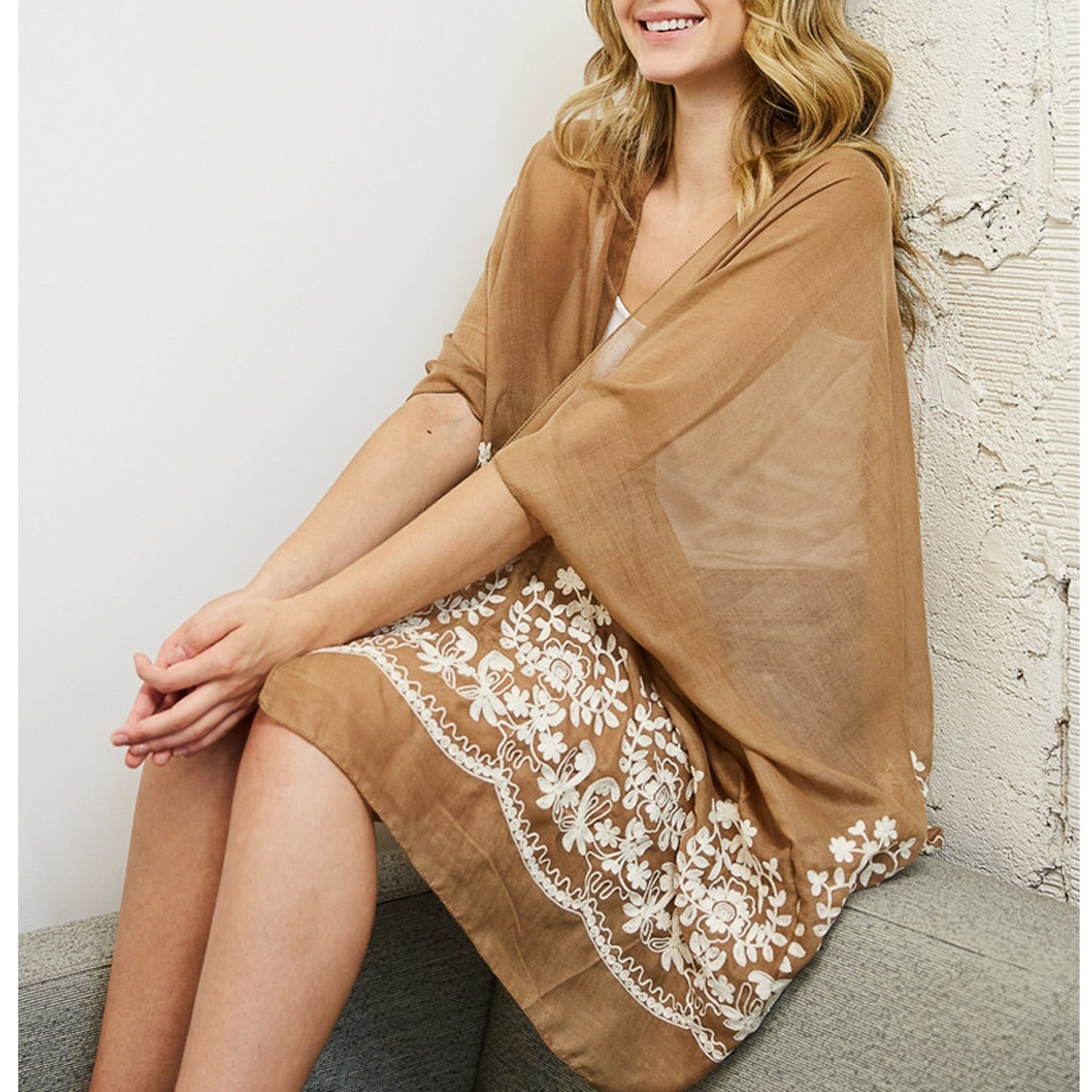 Floral Embroidered Stitch Kimono – Stylish Layering Piece for Any Occasion