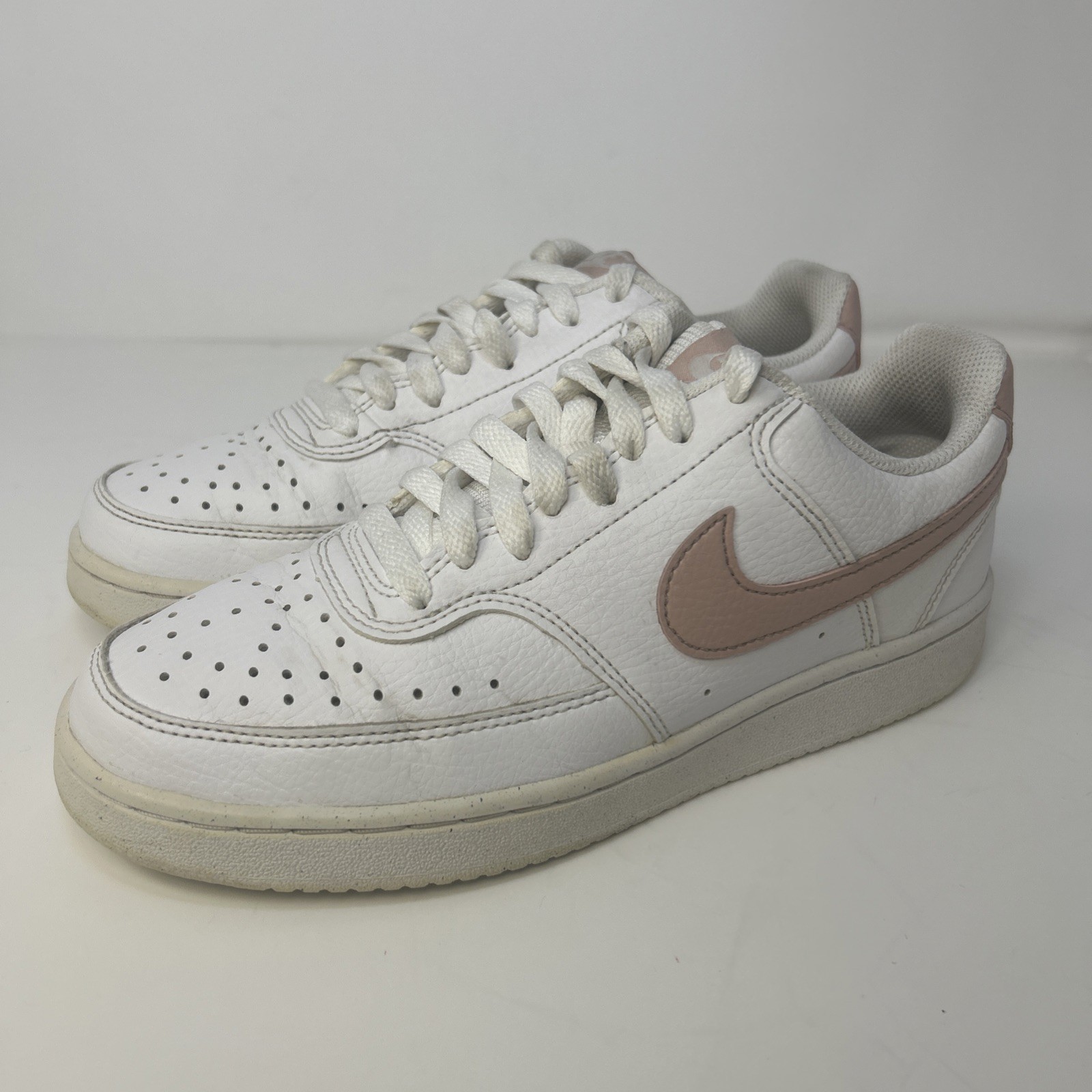 Nike Women’s Court Vision Low – White/Pink Oxford – Size 7 – DH3158-102