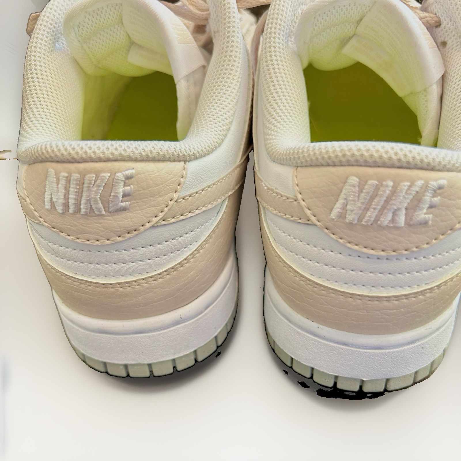 Nike Men’s Dunk Low Top Lace-Up Athletic Sneaker White/Beige/Sail/Hemp