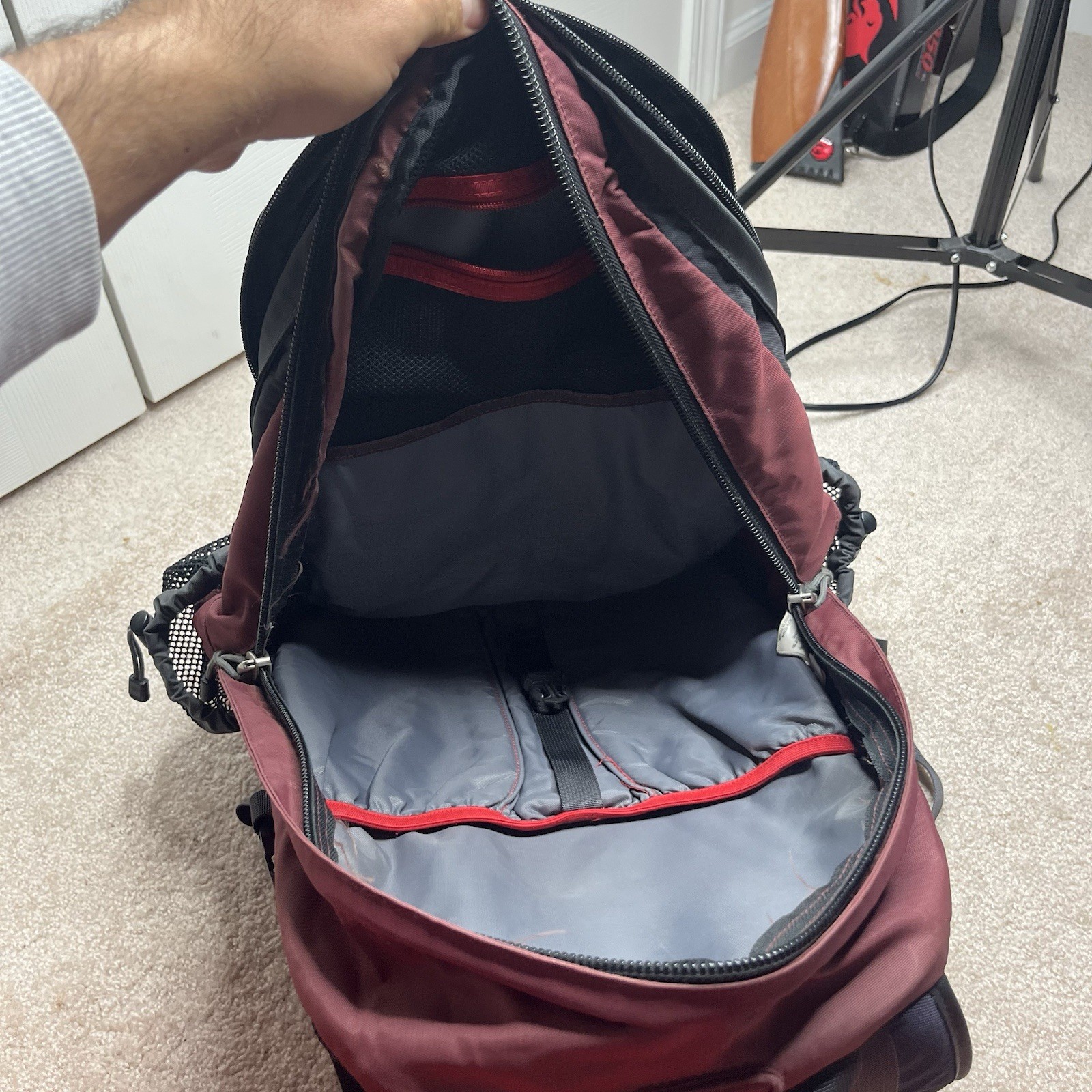 Rare The North Face TNF Recon Daypack Backpack Hiking Gorpcore Burgundy Gray