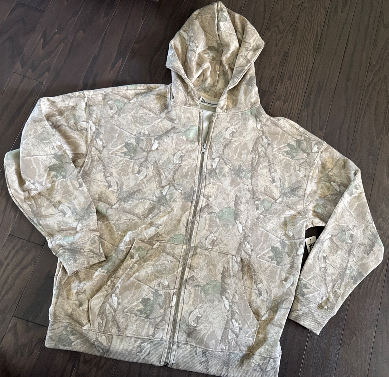 No Boundaries jacket men’s Medium camo real tree oversized hooded full zip