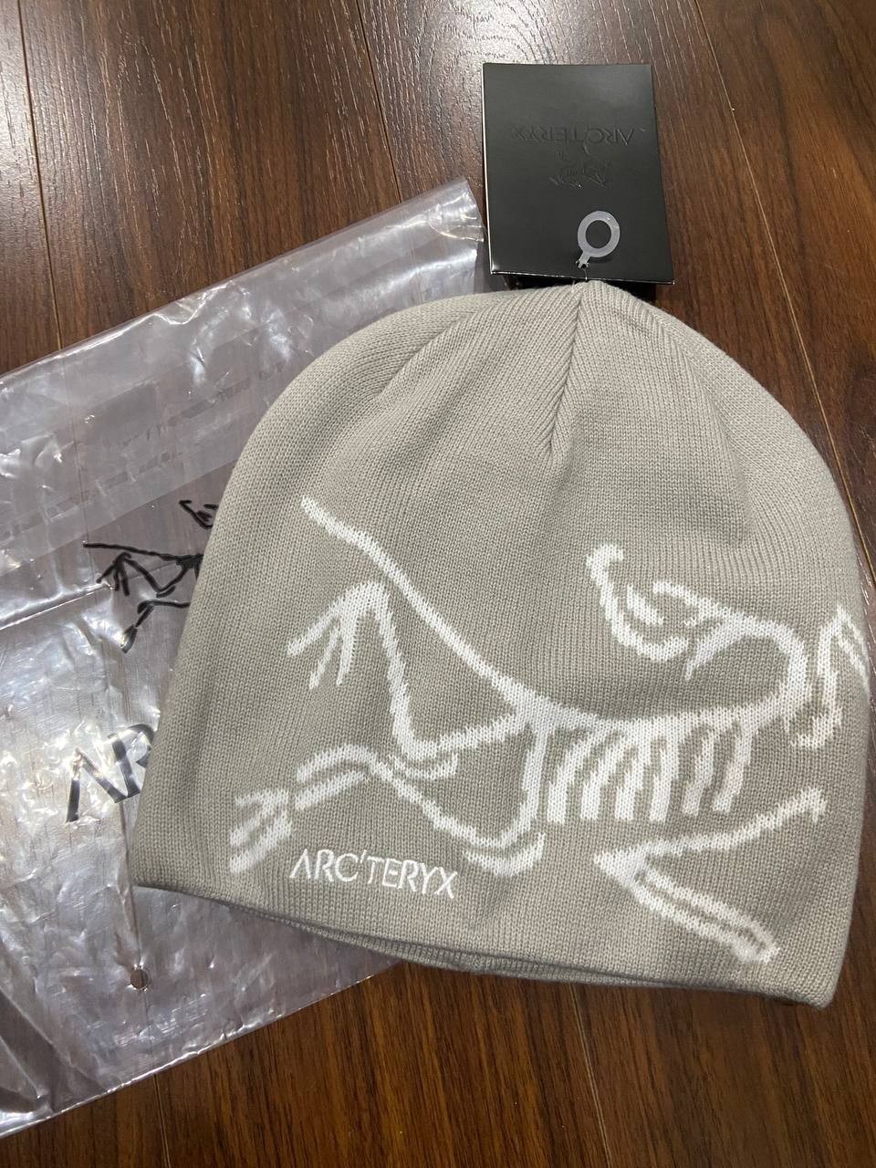 NWT Arc’teryx Bird Head Toque Beanie Hat Gray Winter Cap