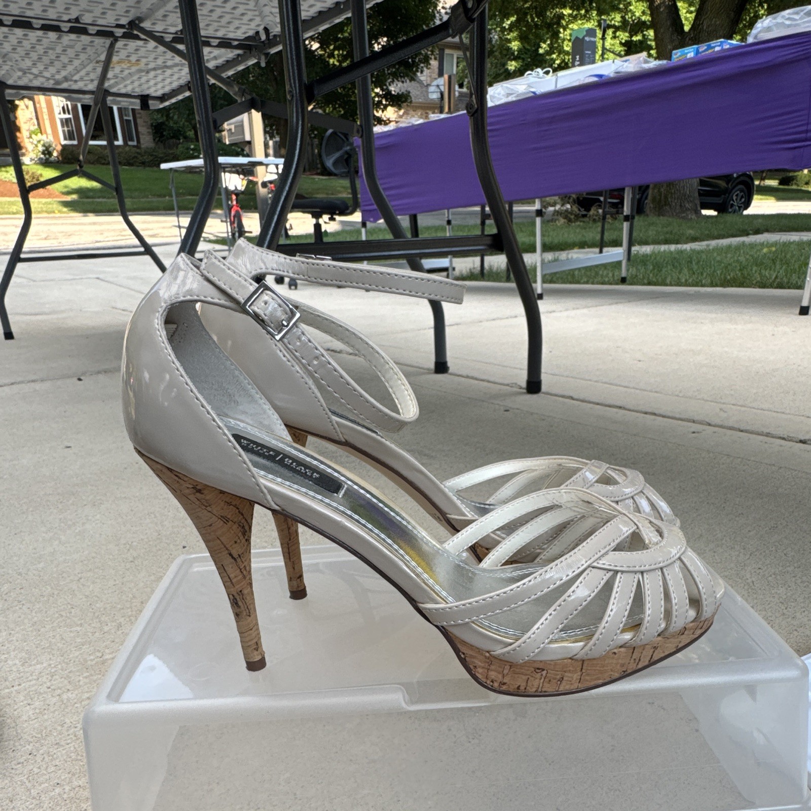 White House Black Market Ivory Ankle Strap Cork Platform Heels Women’s Size 7